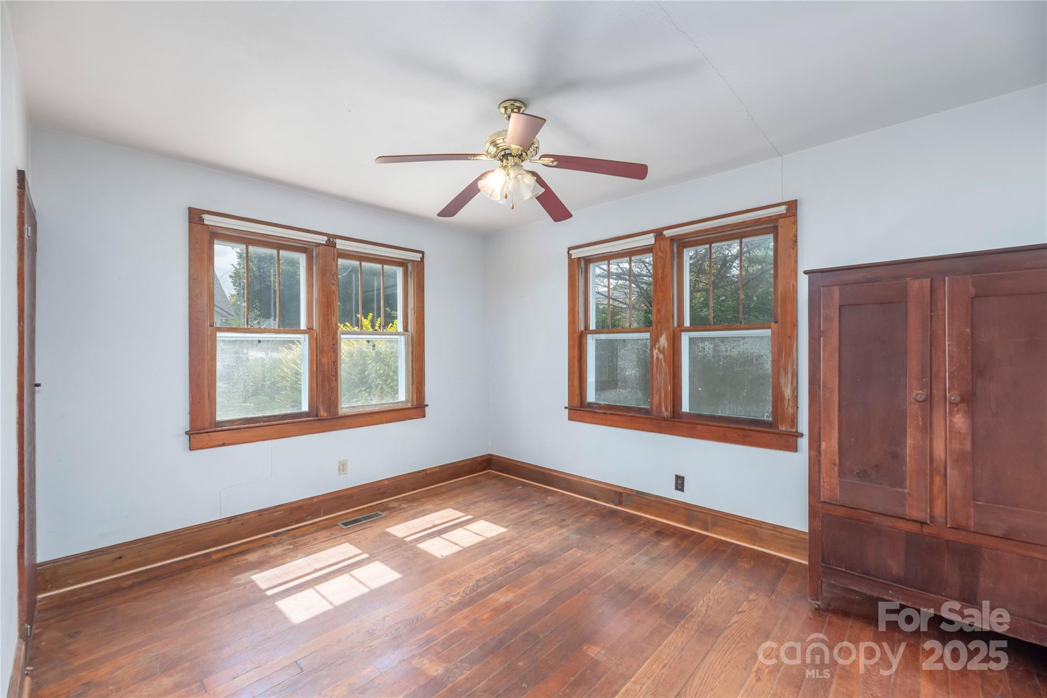 589 Pisgah Drive Property Photo 12