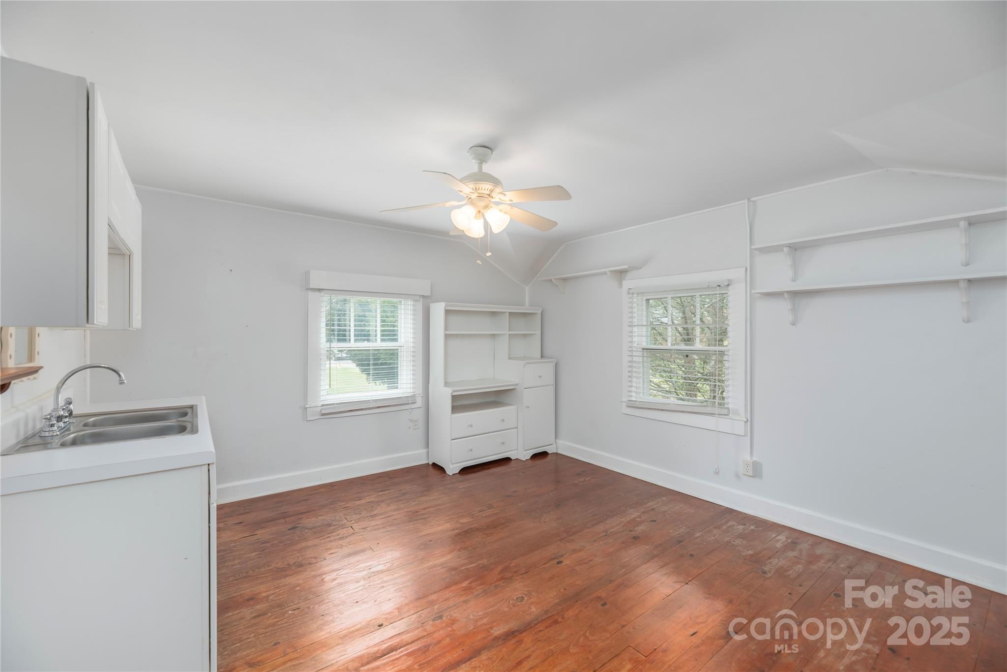 589 Pisgah Drive Property Photo 17