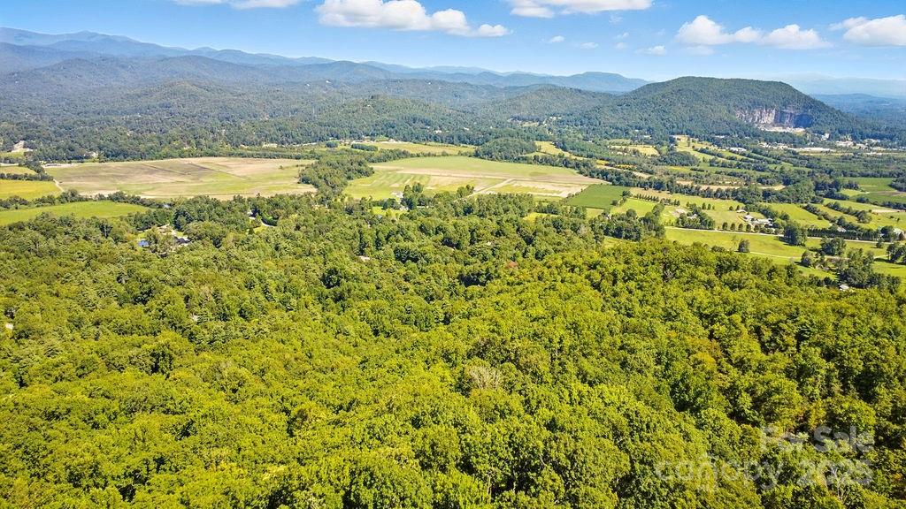 11 Reserve Road Property Photo 8