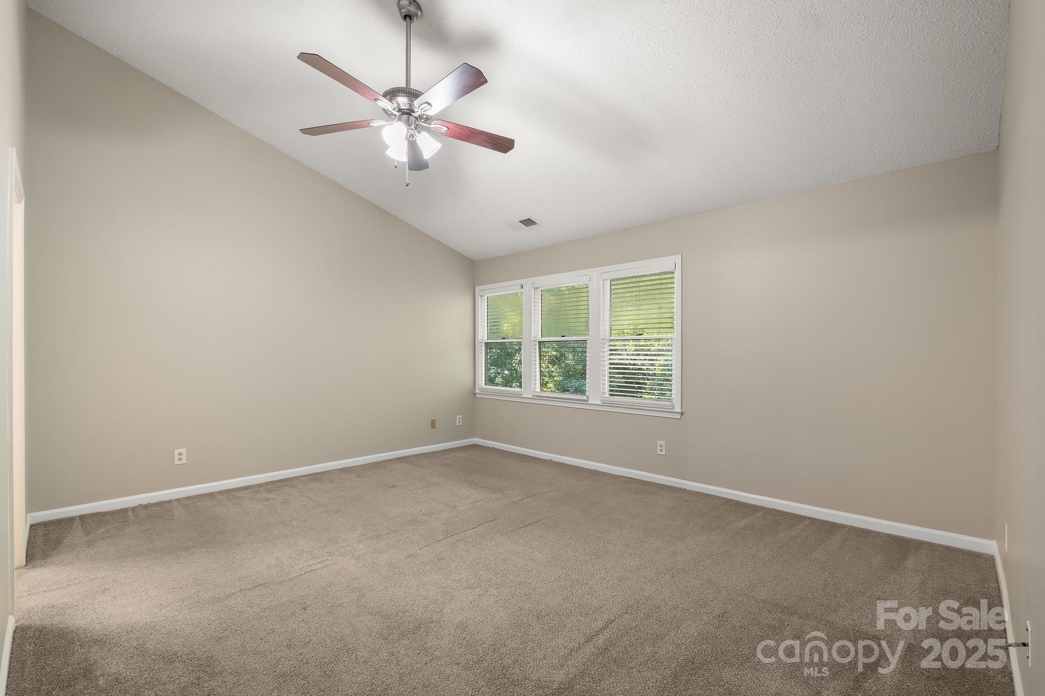 4908 Benthaven Lane Property Photo 12