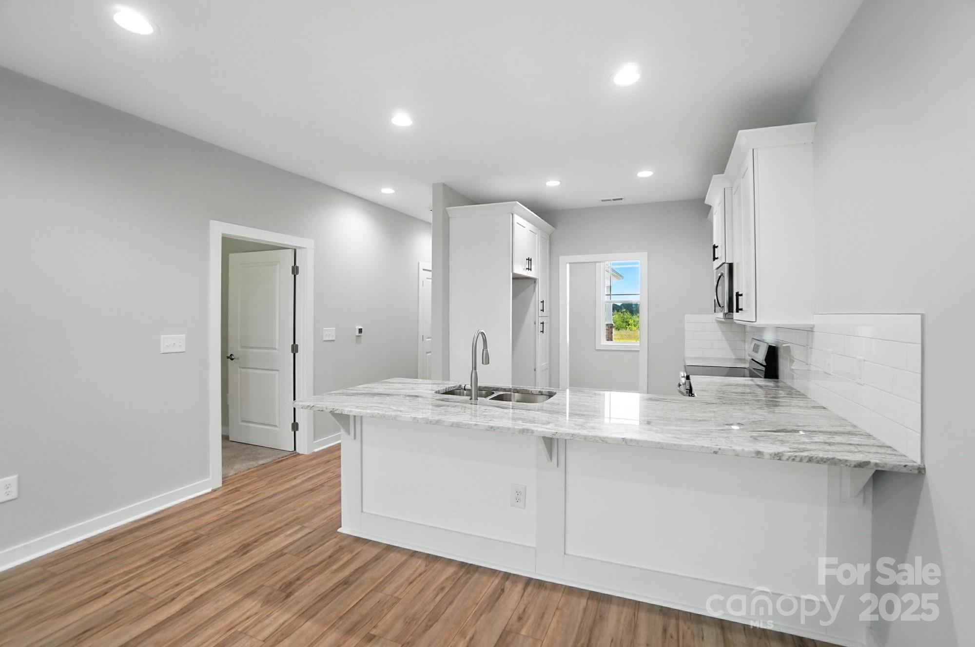 1524 29th Street Property Photo 8