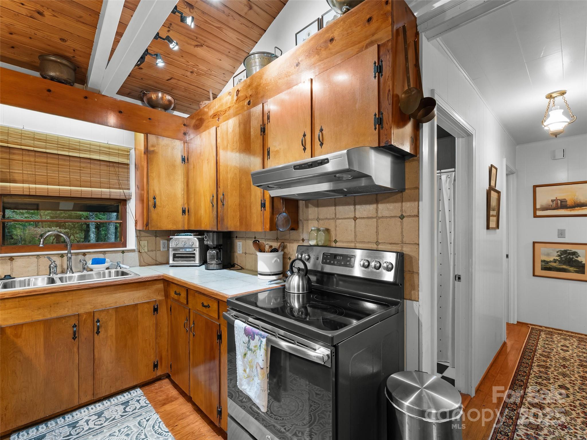 210 Ballard Road Property Photo 9