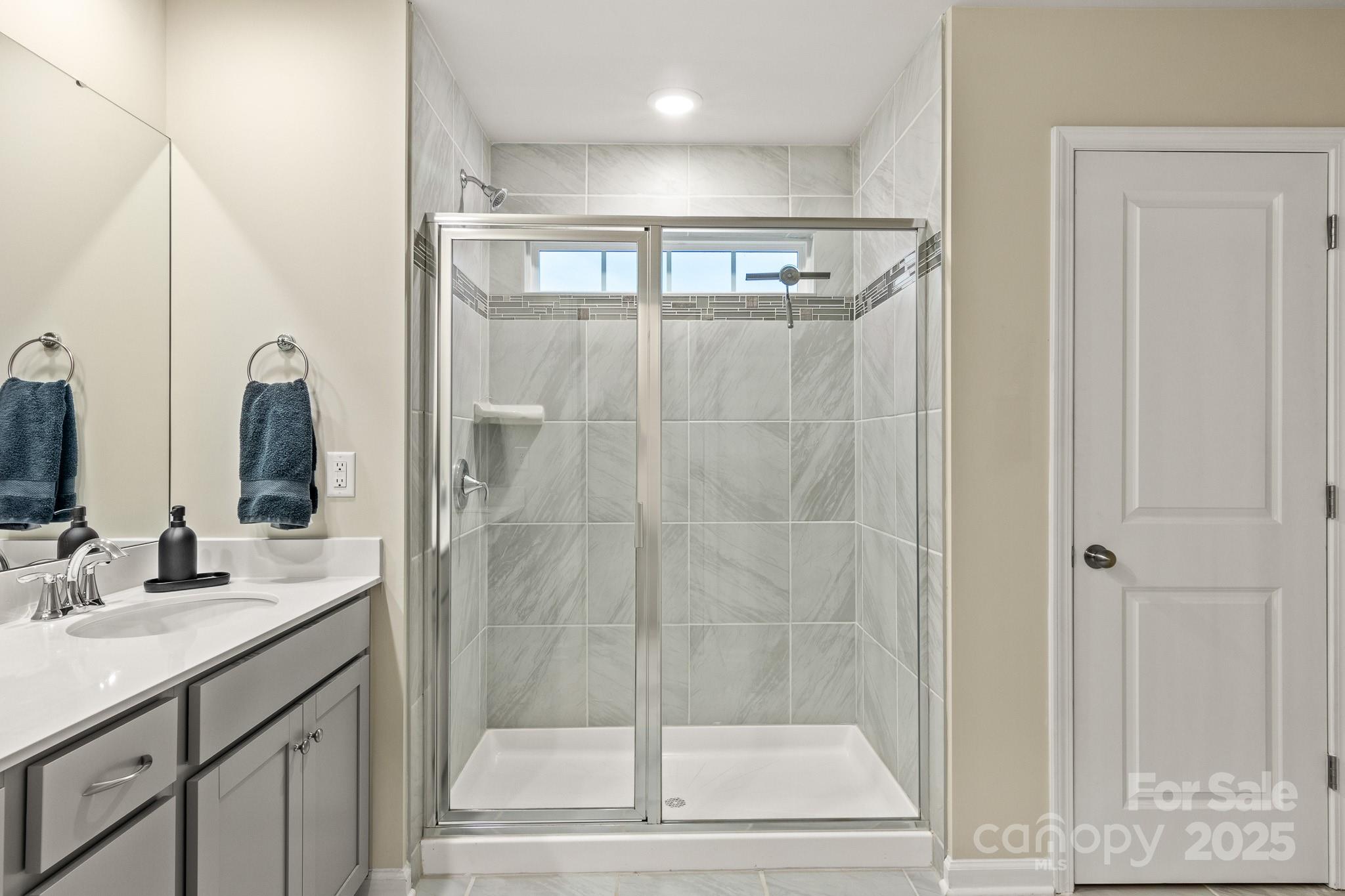 804 Gable Oak Lane Property Photo 19