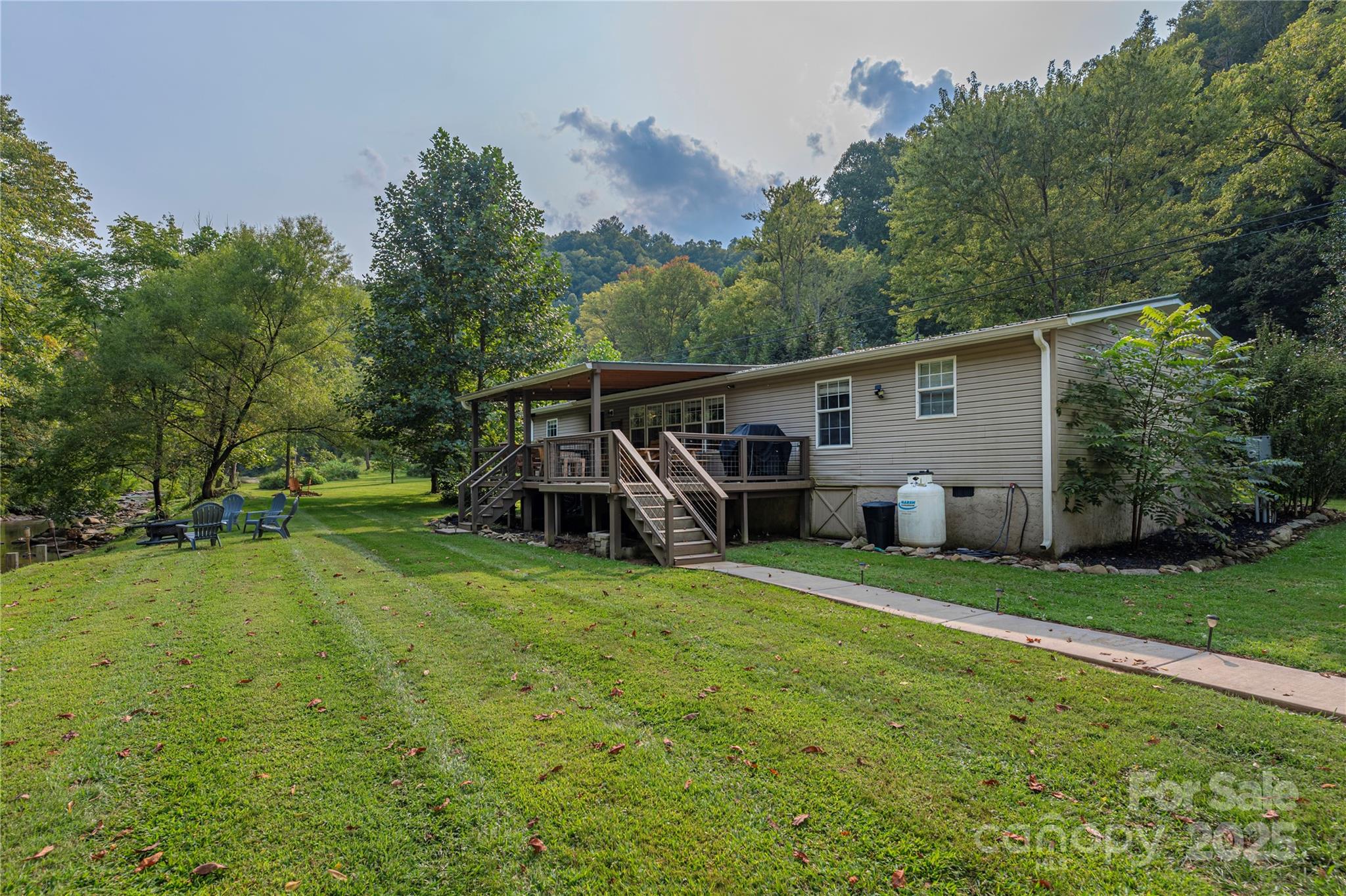9781 Nc 209 Highway Property Photo 32