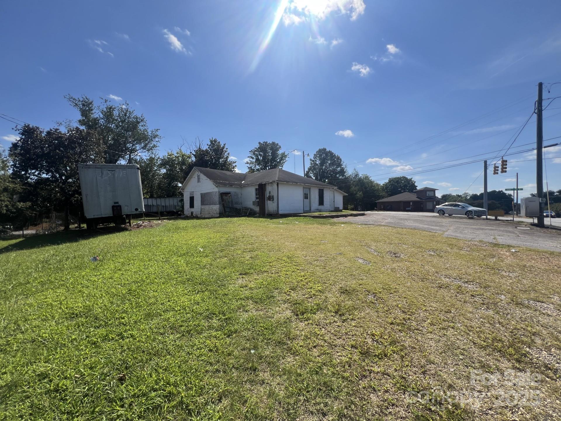 2748 Us 70 Highway Property Photo 3