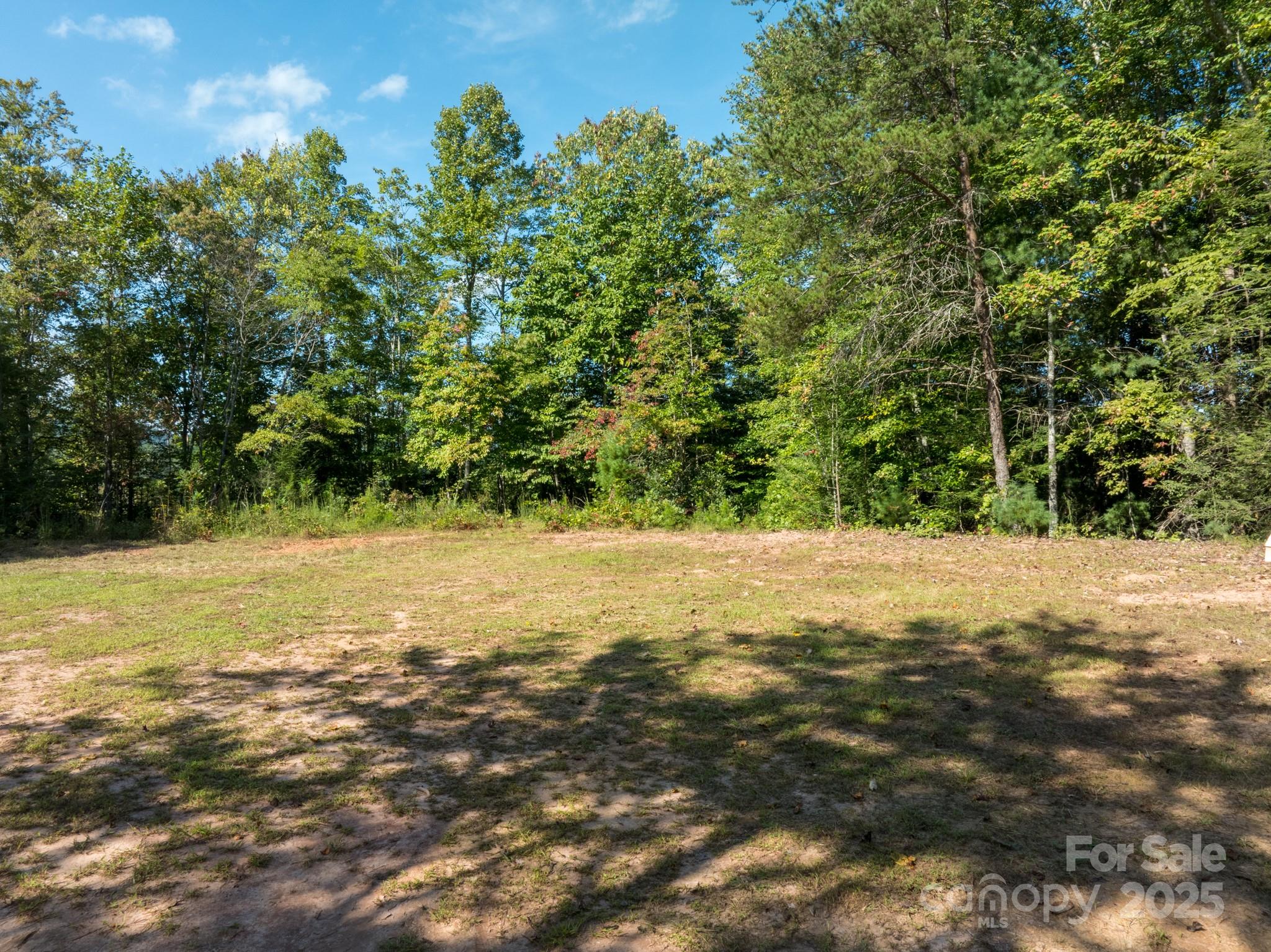 2340 Twin Poplars Lane Property Photo 3