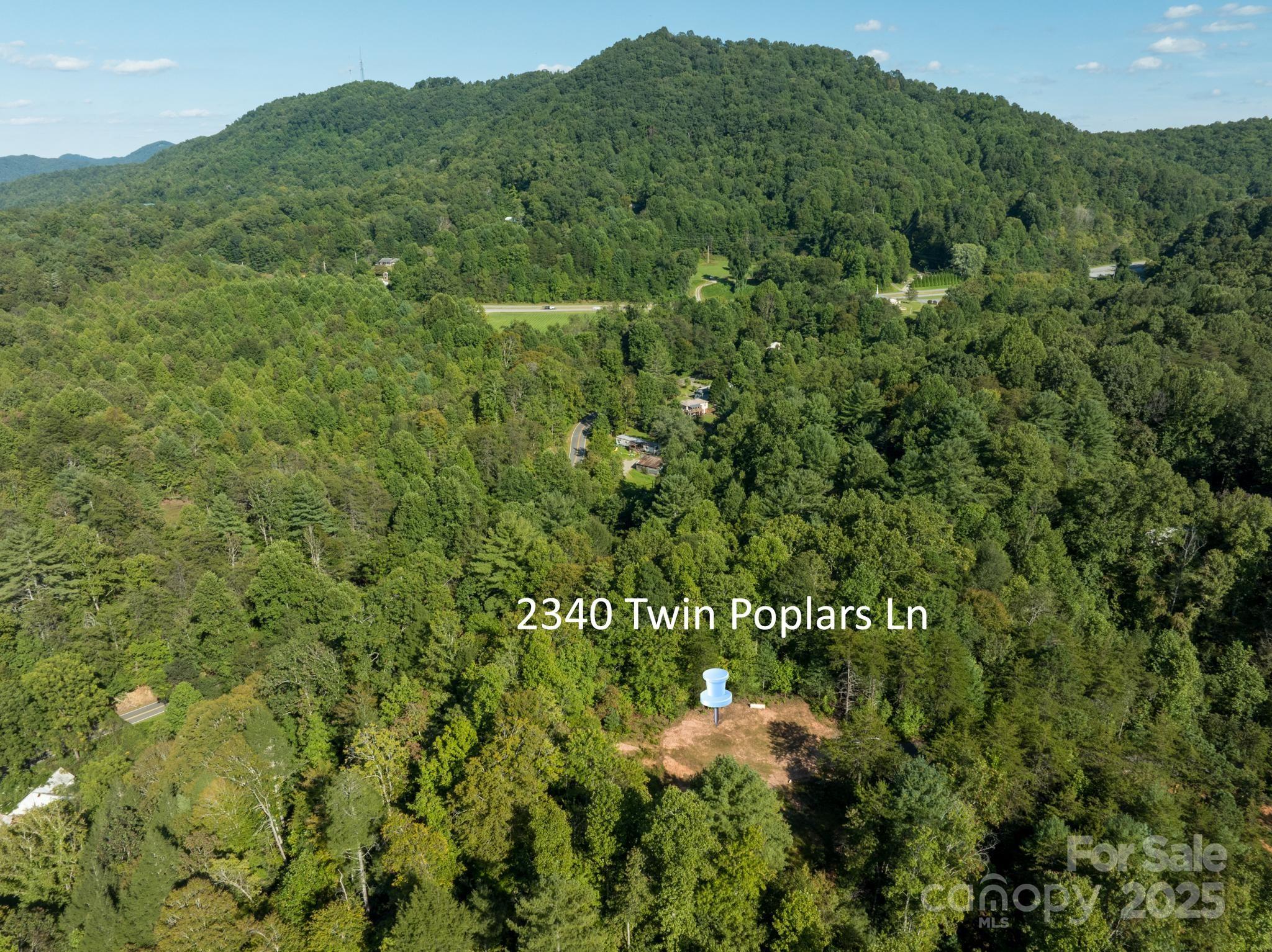 2340 Twin Poplars Lane Property Photo 5