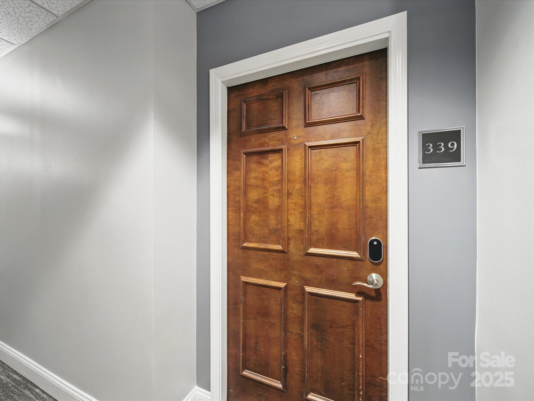 300 W 5th Street 339 Property Photo 24