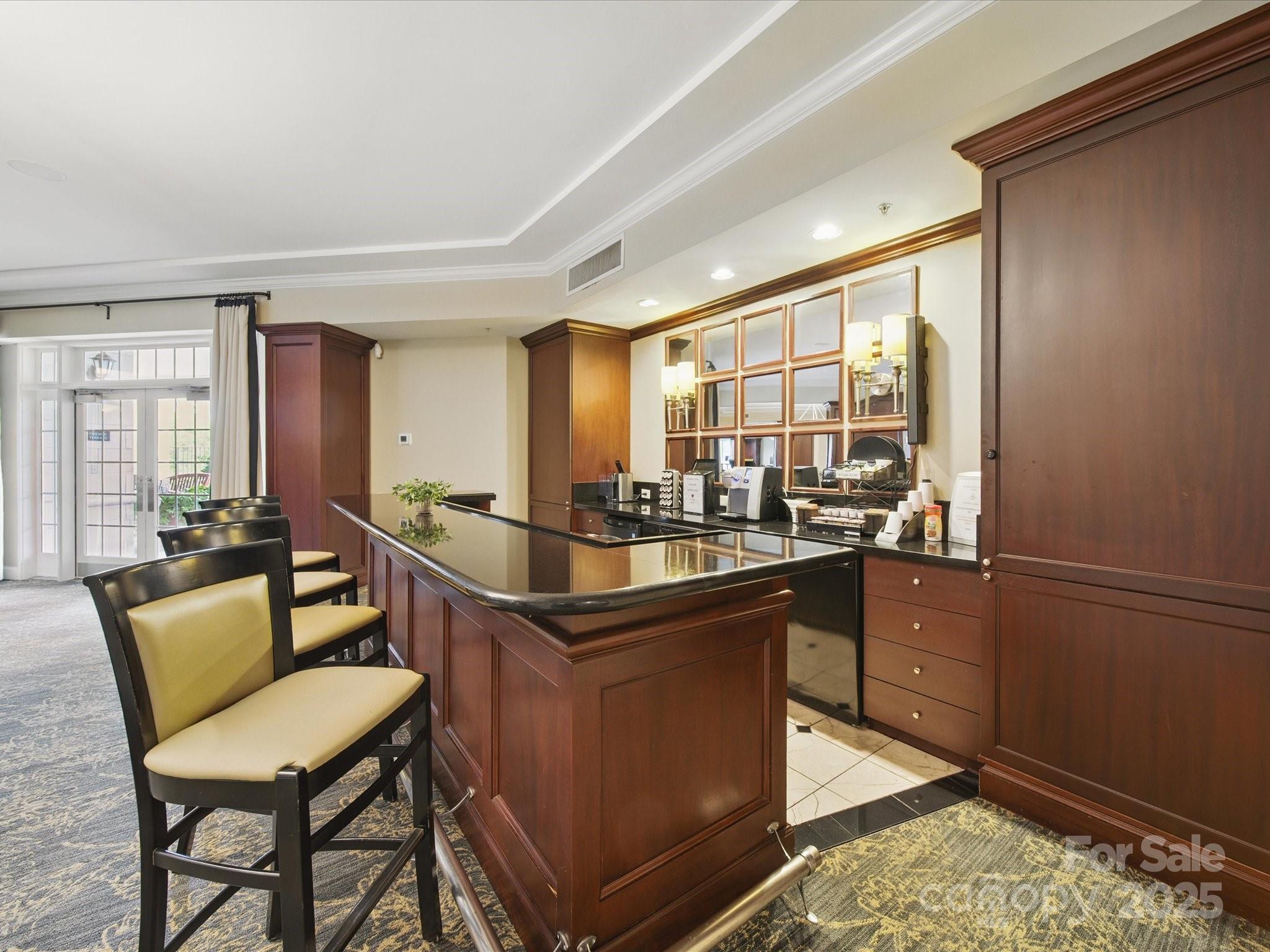 300 W 5th Street 339 Property Photo 31