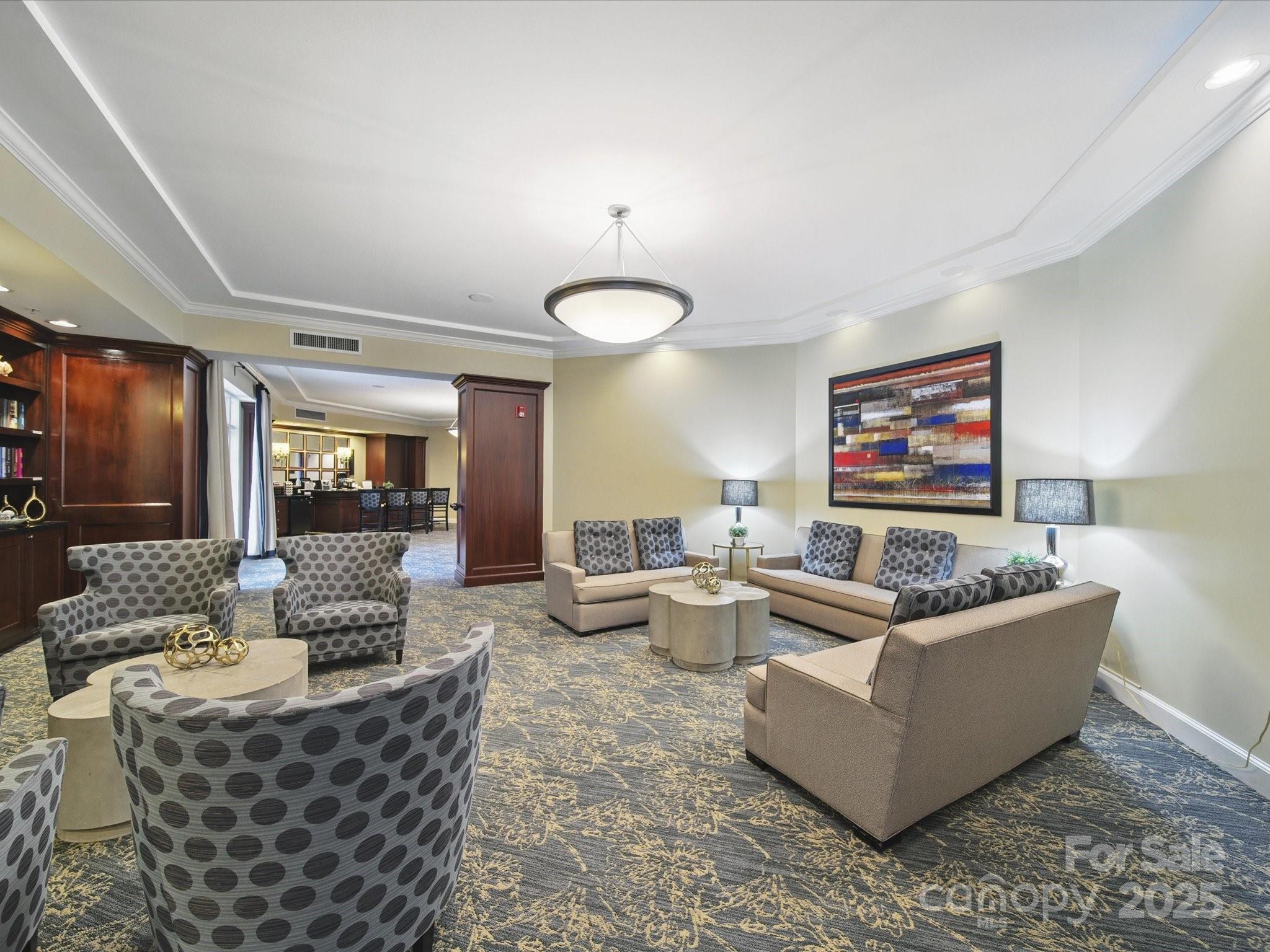 300 W 5th Street 339 Property Photo 33