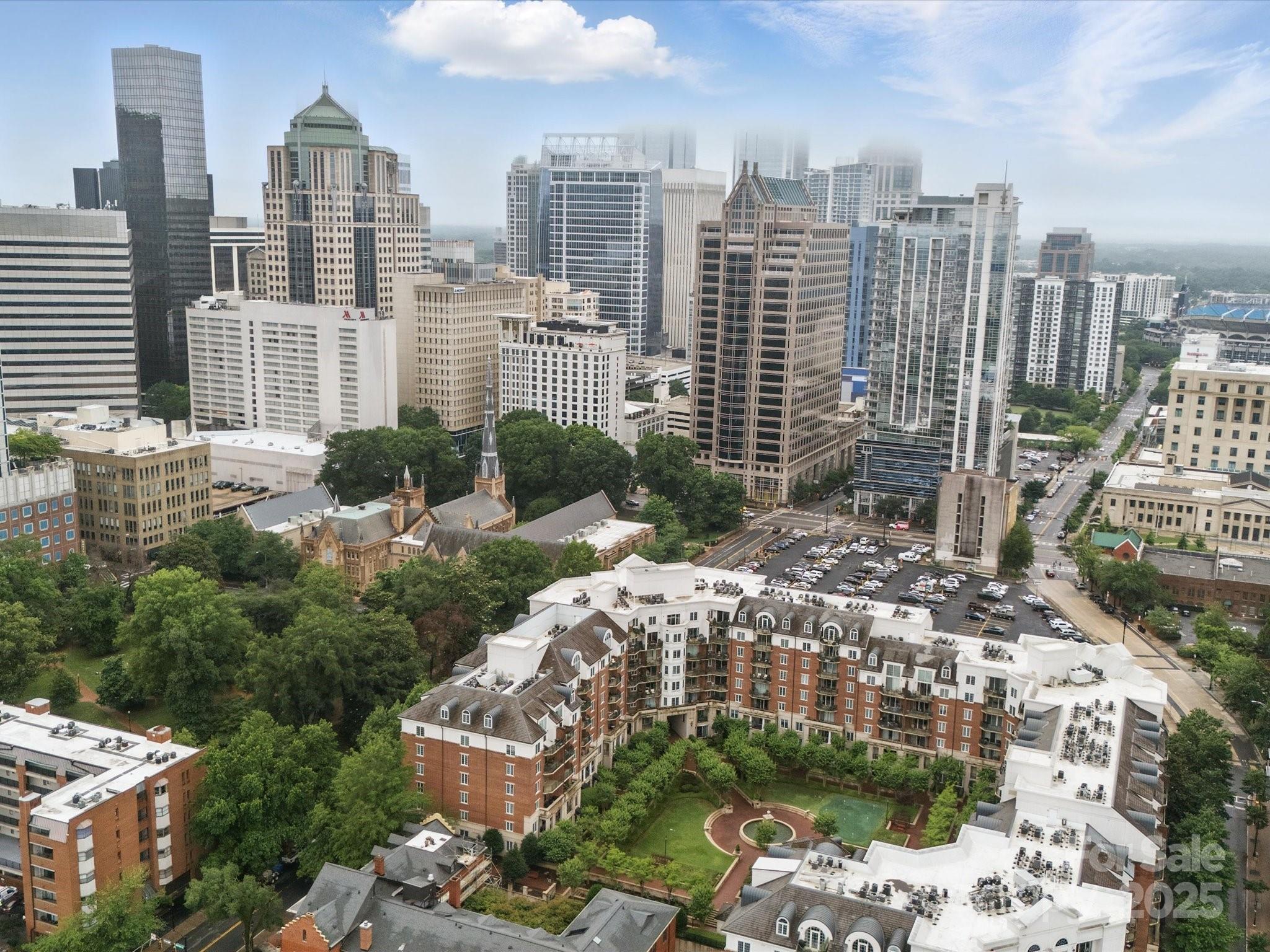 300 W 5th Street 339 Property Photo 43