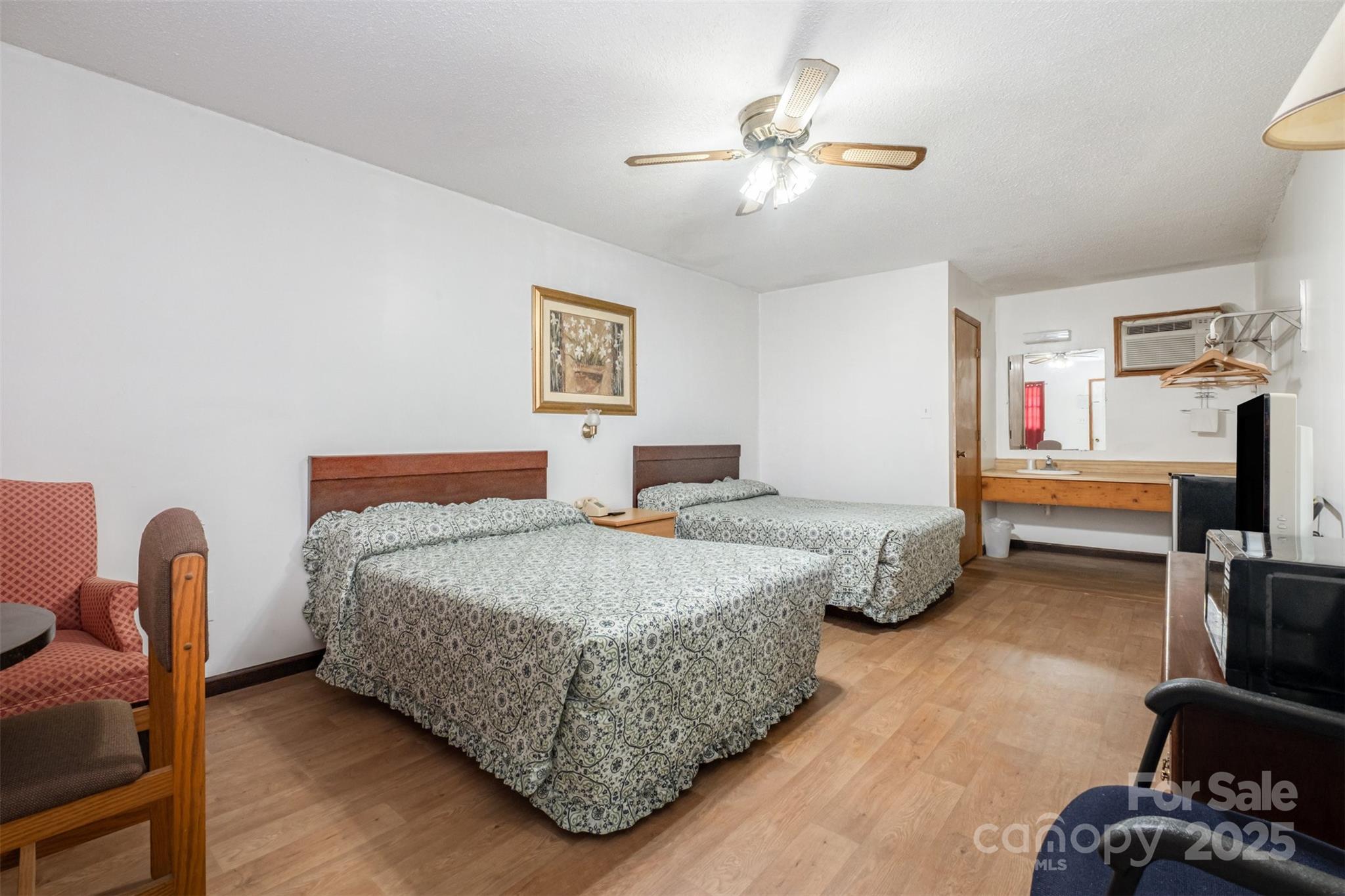 6834 Wilkinson Boulevard Property Photo 24