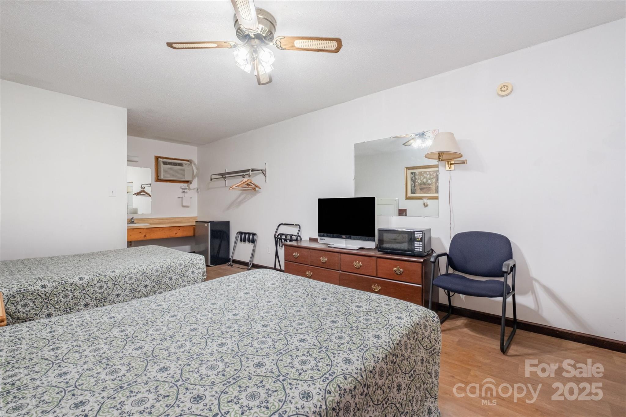 6834 Wilkinson Boulevard Property Photo 25