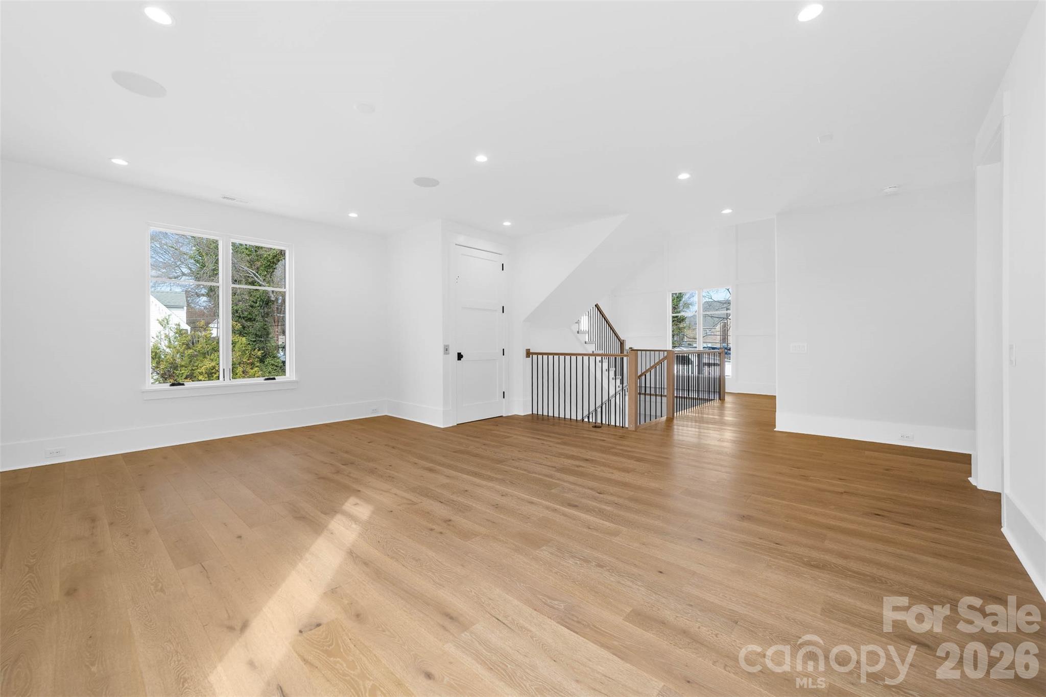216 Walnut Street Property Photo 28