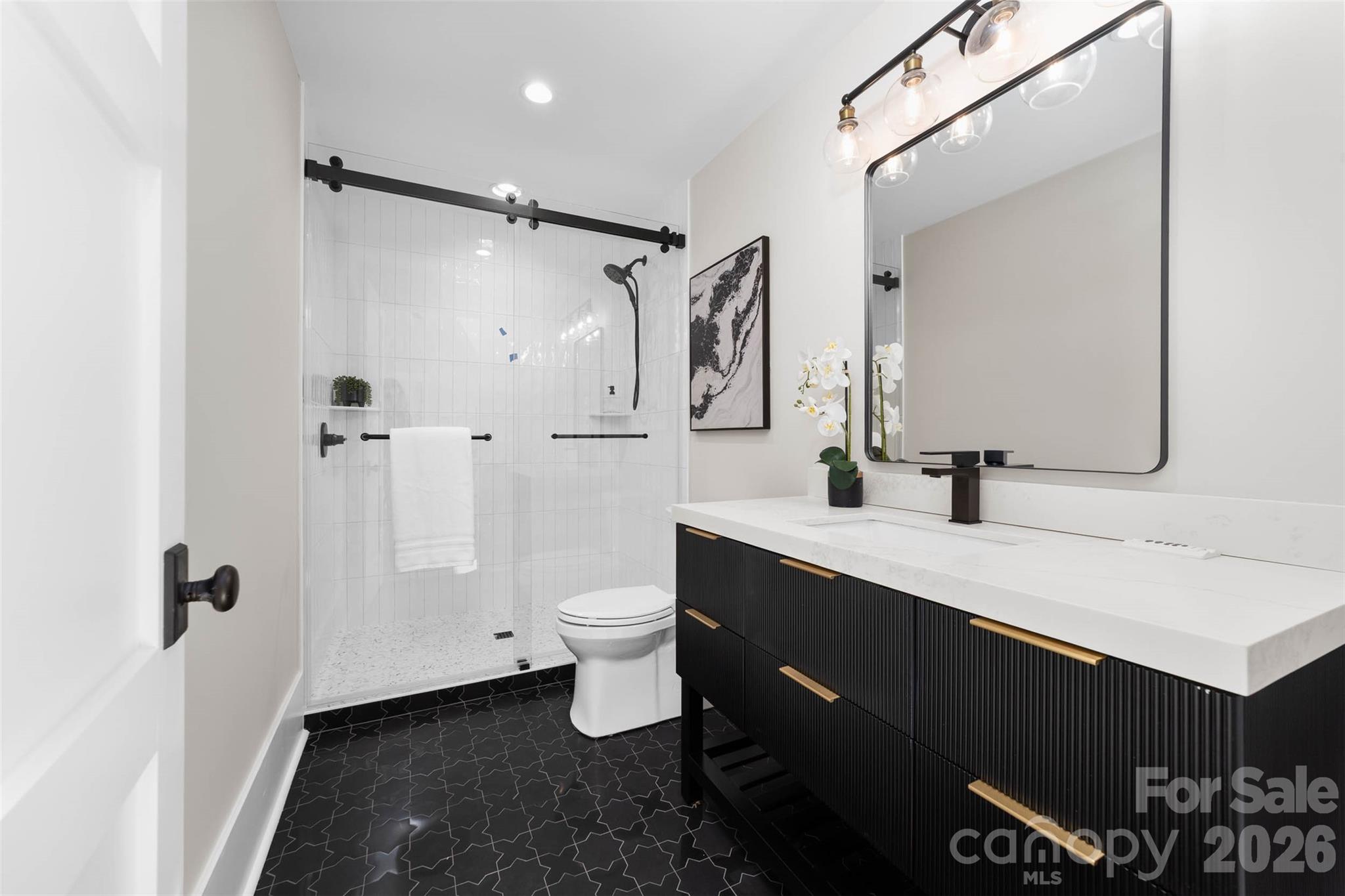 216 Walnut Street Property Photo 40