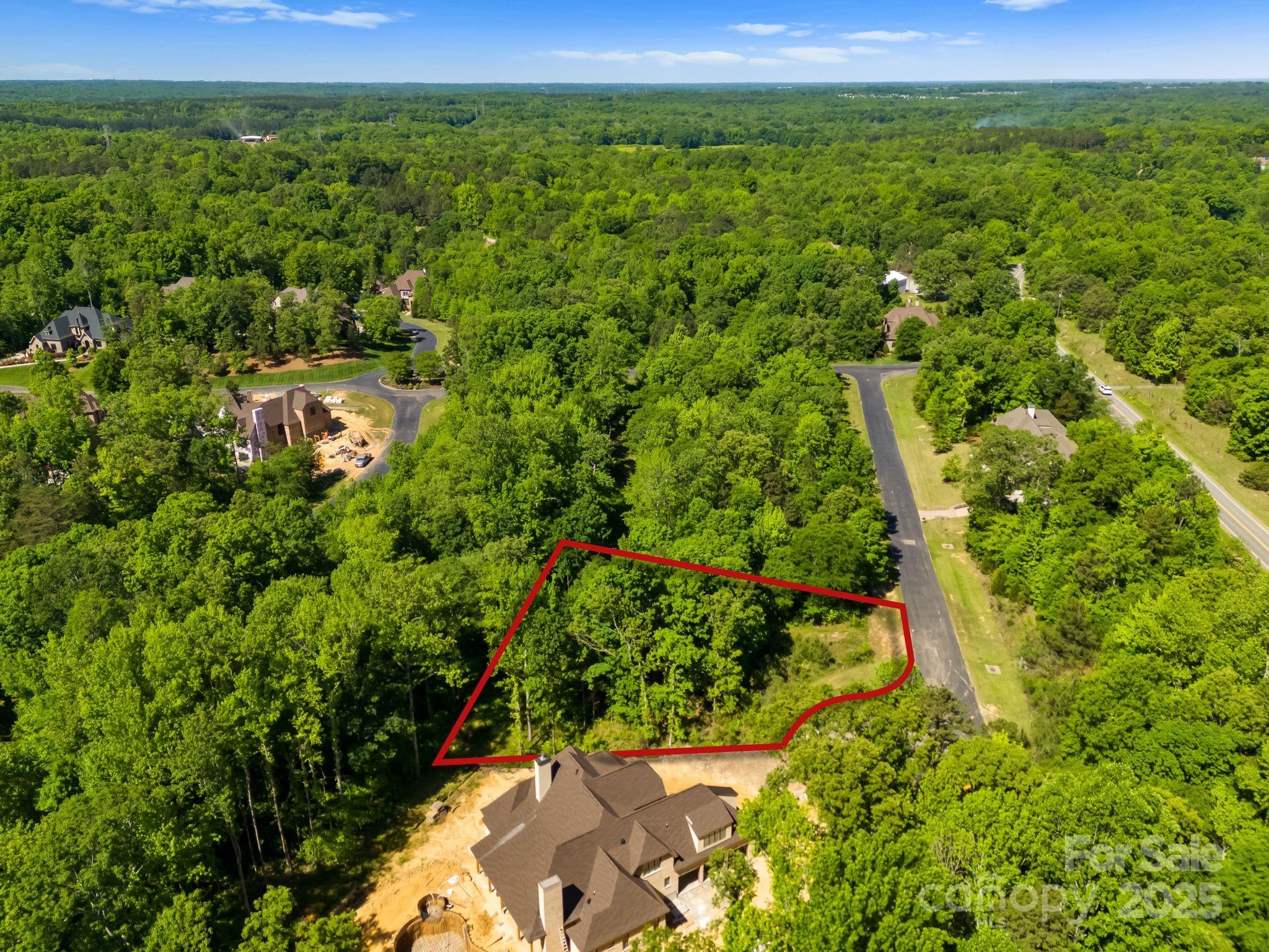 5152 Longbrooke Court Property Photo 2