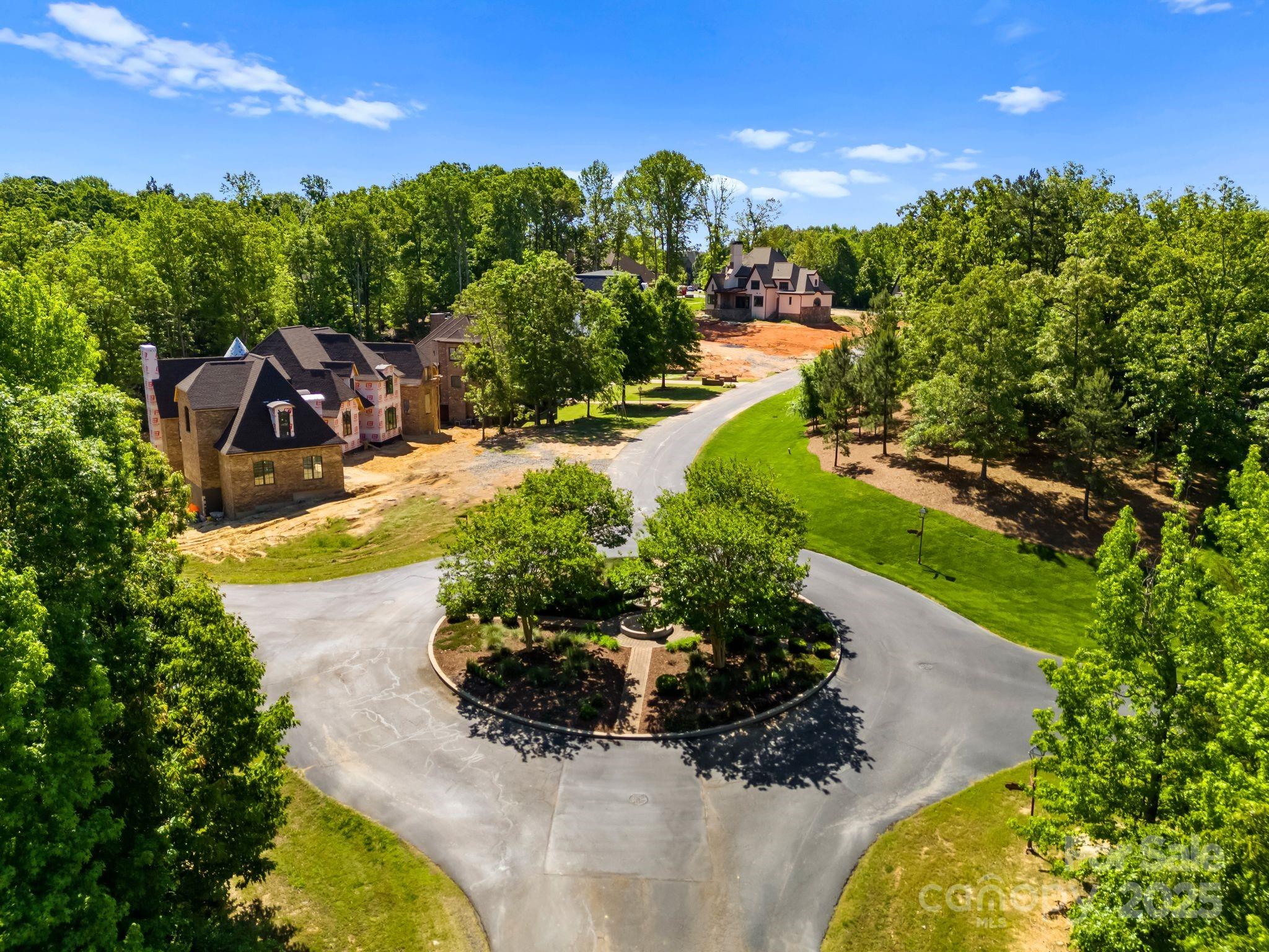 5152 Longbrooke Court Property Photo 7