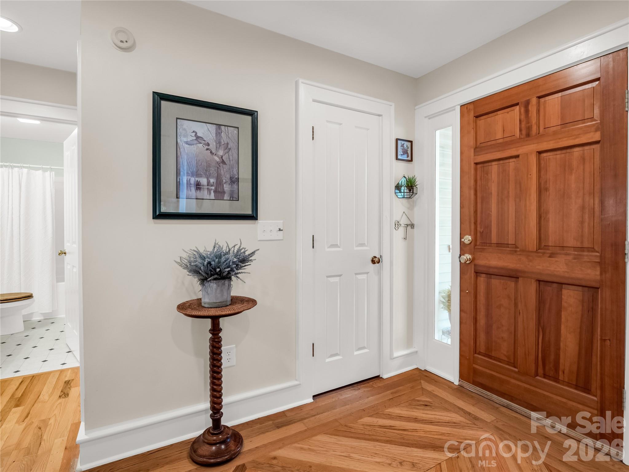142 Winterview Trail Property Photo 8