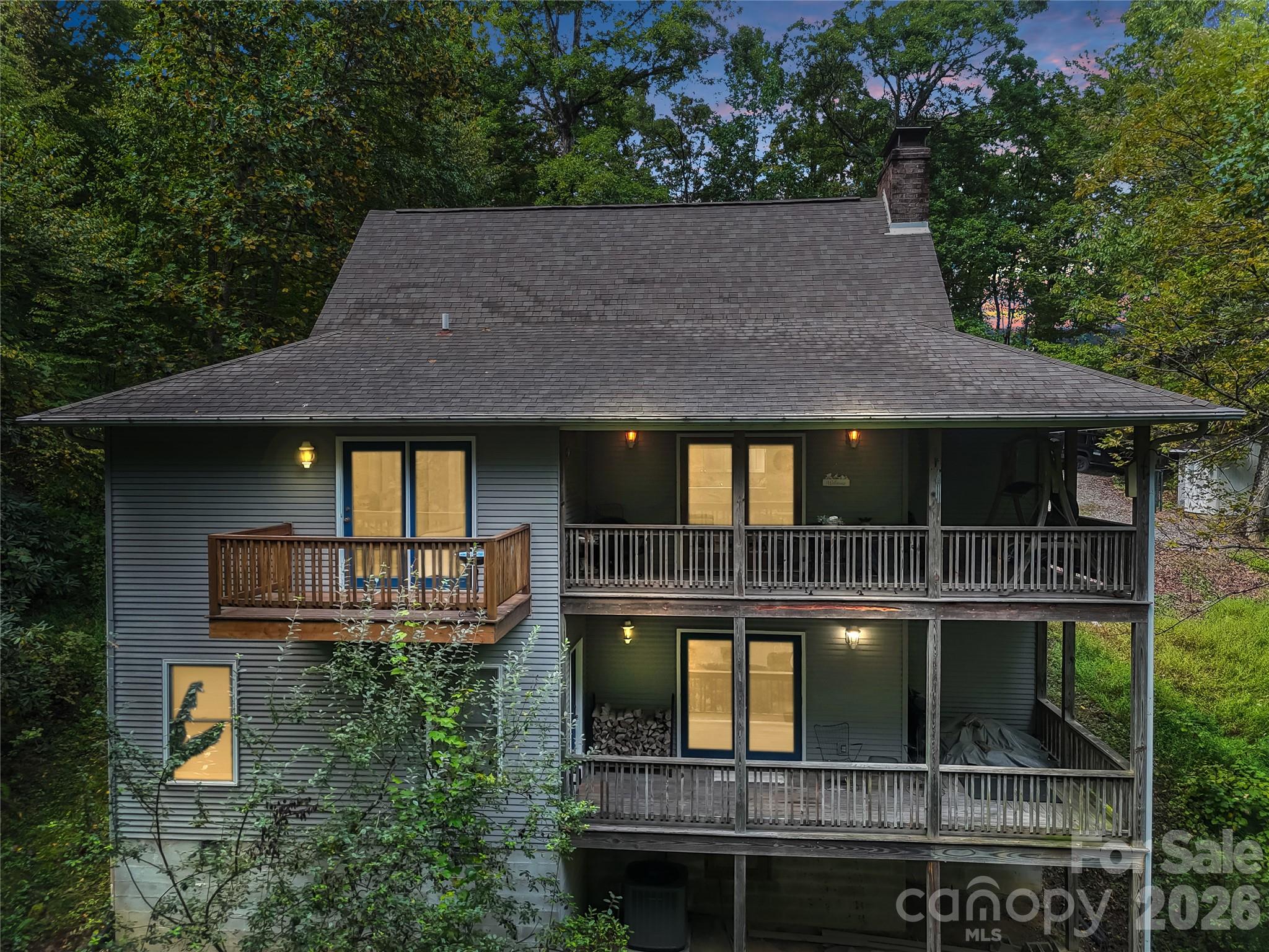 142 Winterview Trail Property Photo 36
