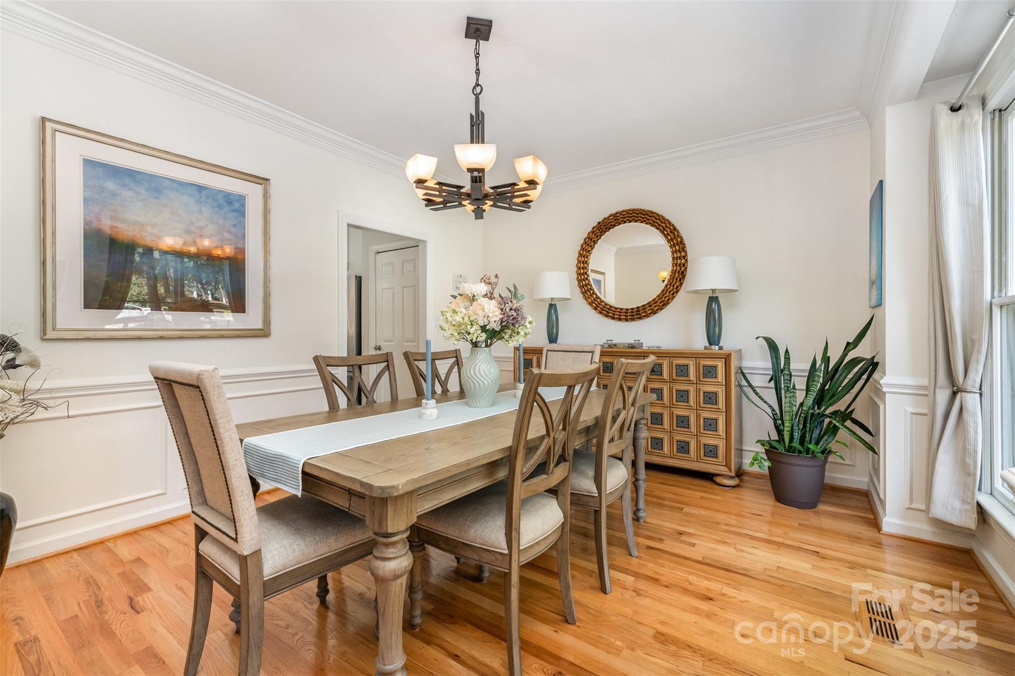 9008 Tartan Ridge Drive Property Photo 6