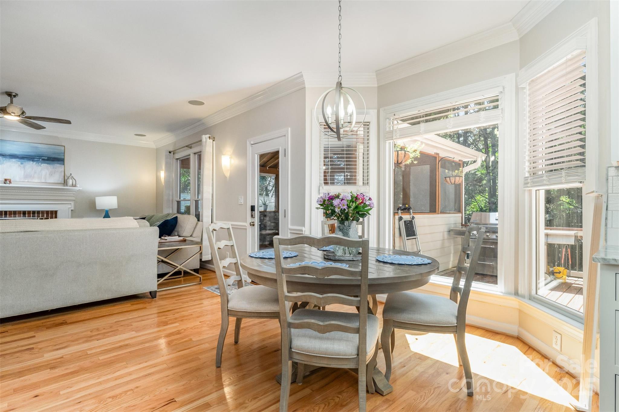 9008 Tartan Ridge Drive Property Photo 7