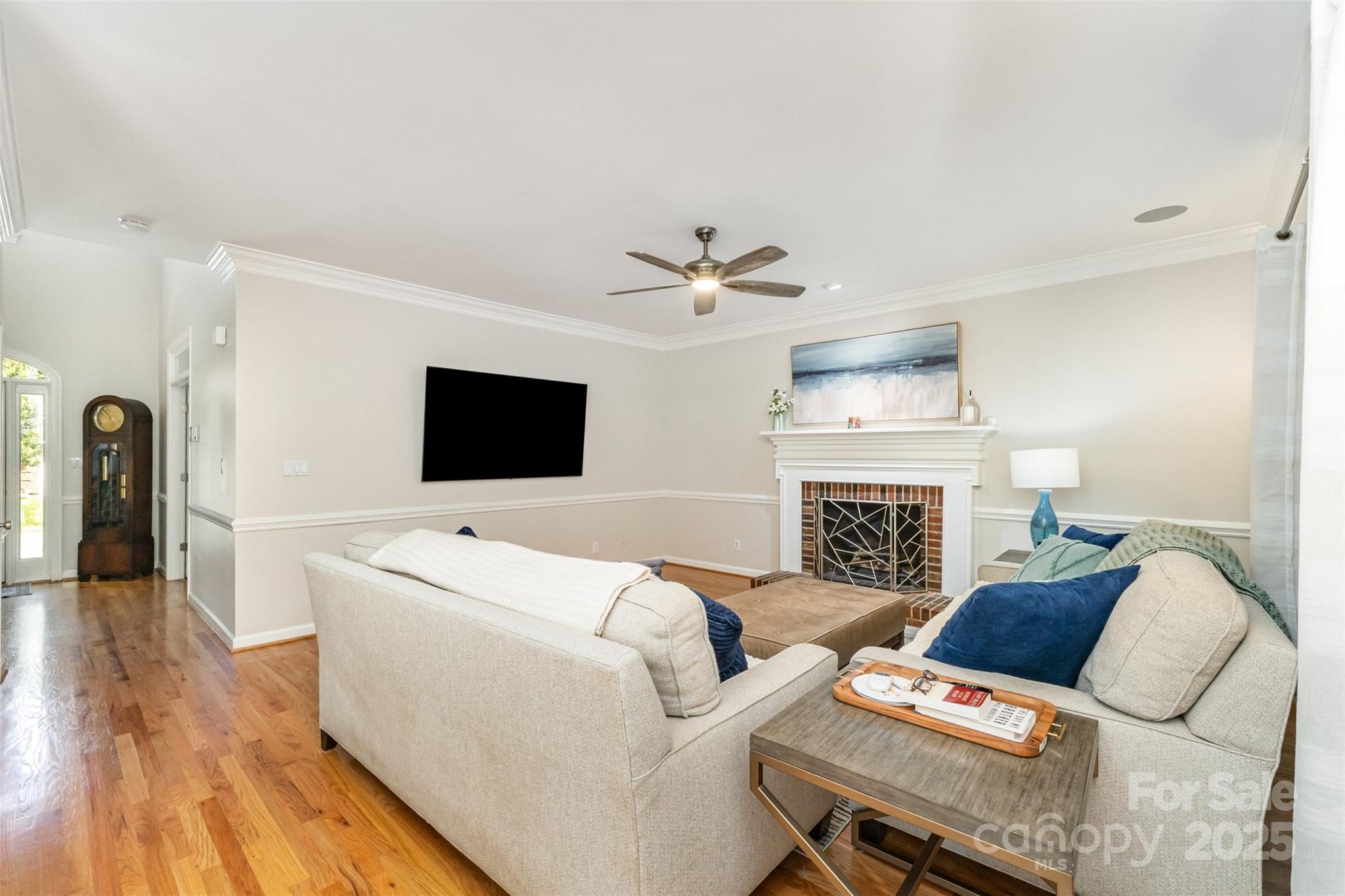 9008 Tartan Ridge Drive Property Photo 17