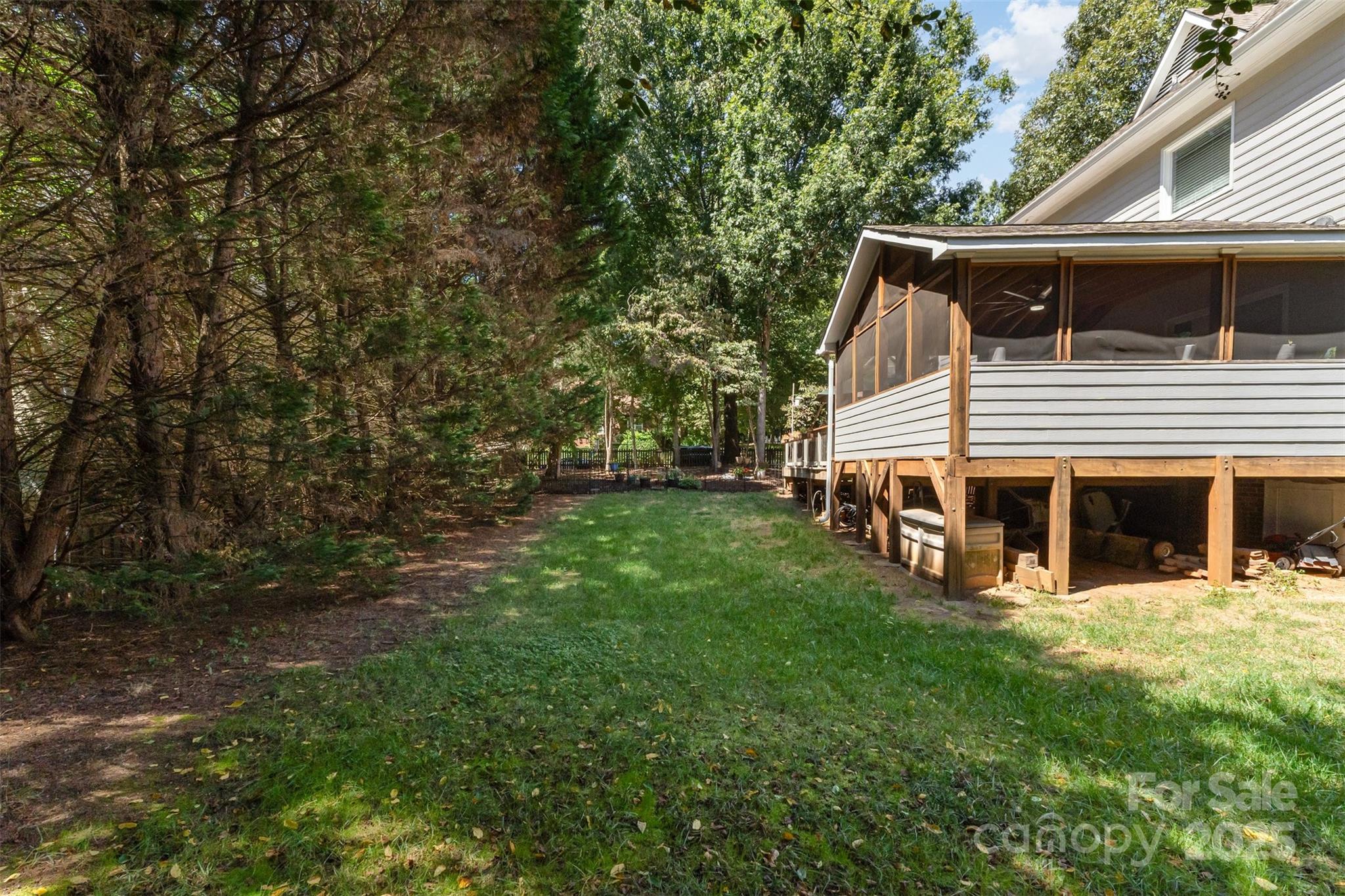 9008 Tartan Ridge Drive Property Photo 22