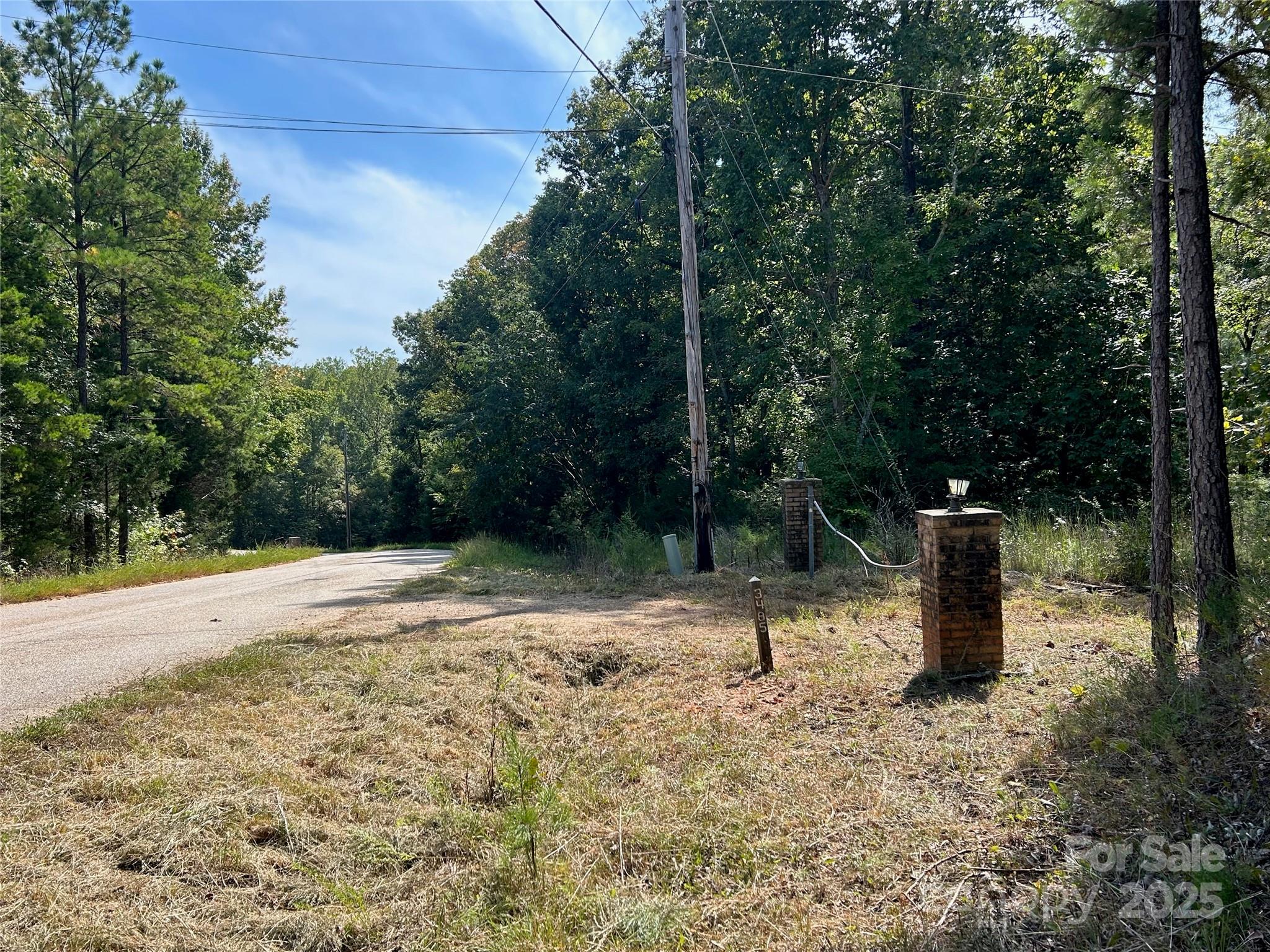 3485 Cedar Circle Road Property Photo 2