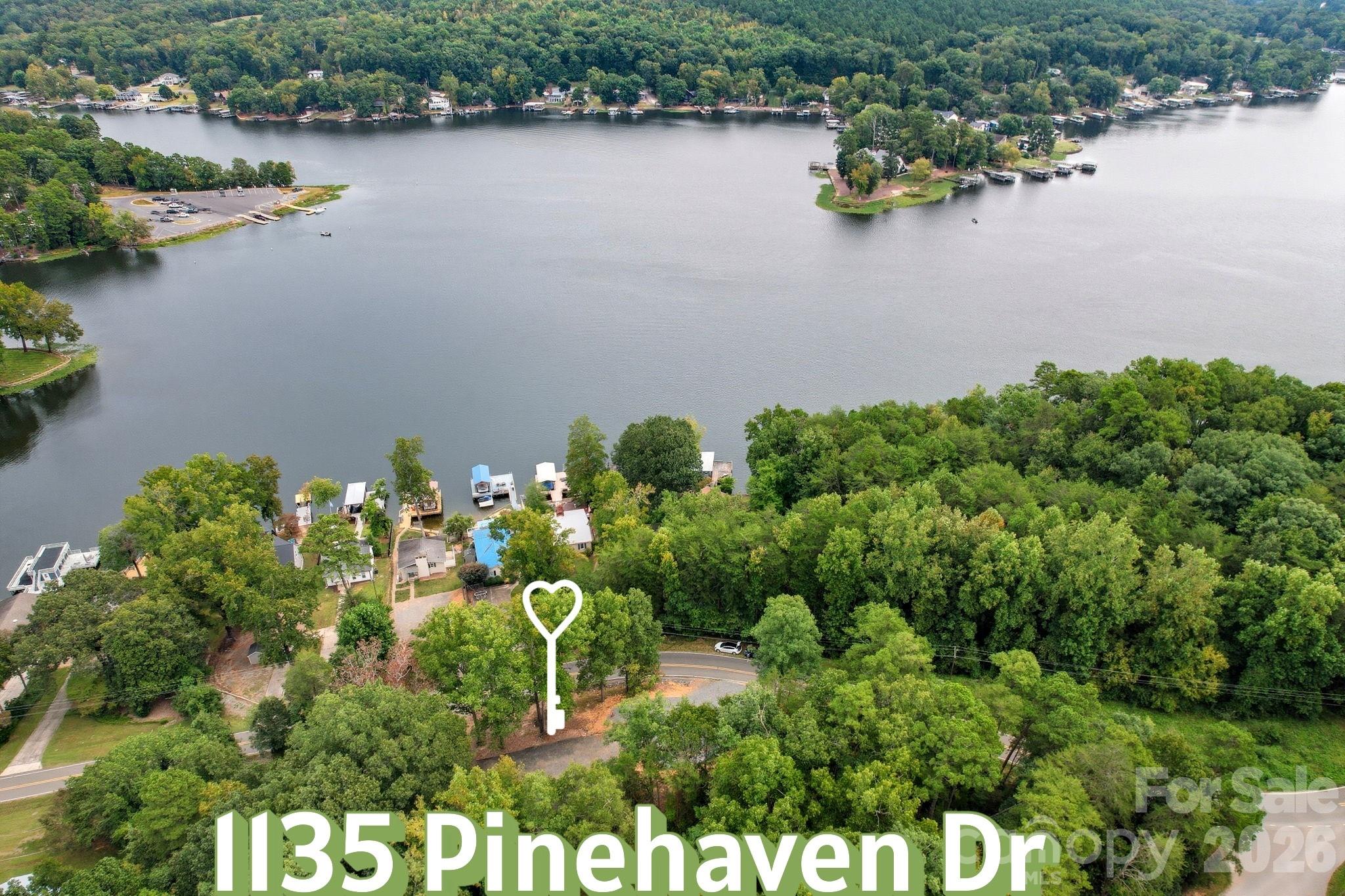1135 Pinehaven Drive Property Photo 2