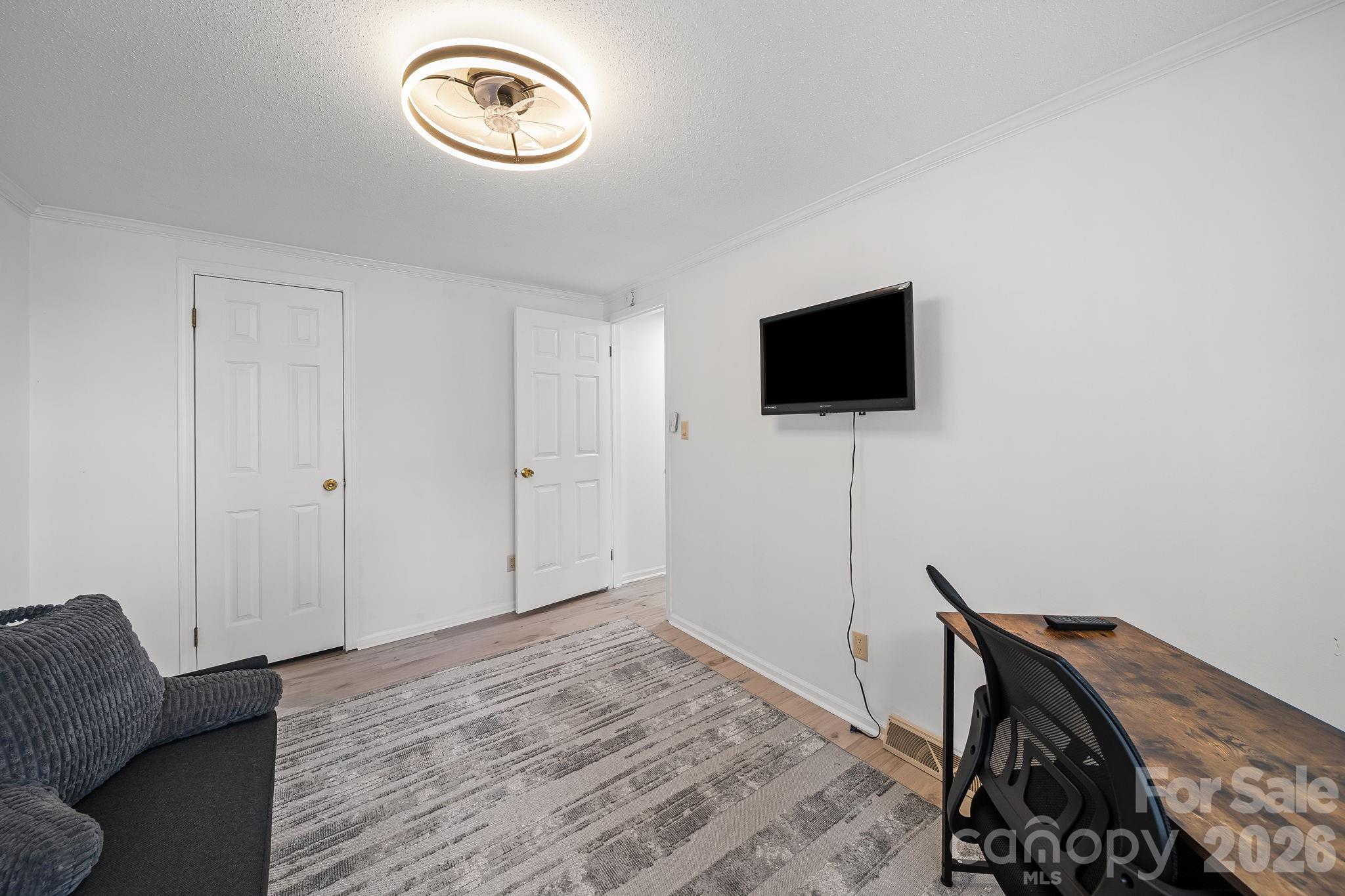 1135 Pinehaven Drive Property Photo 23