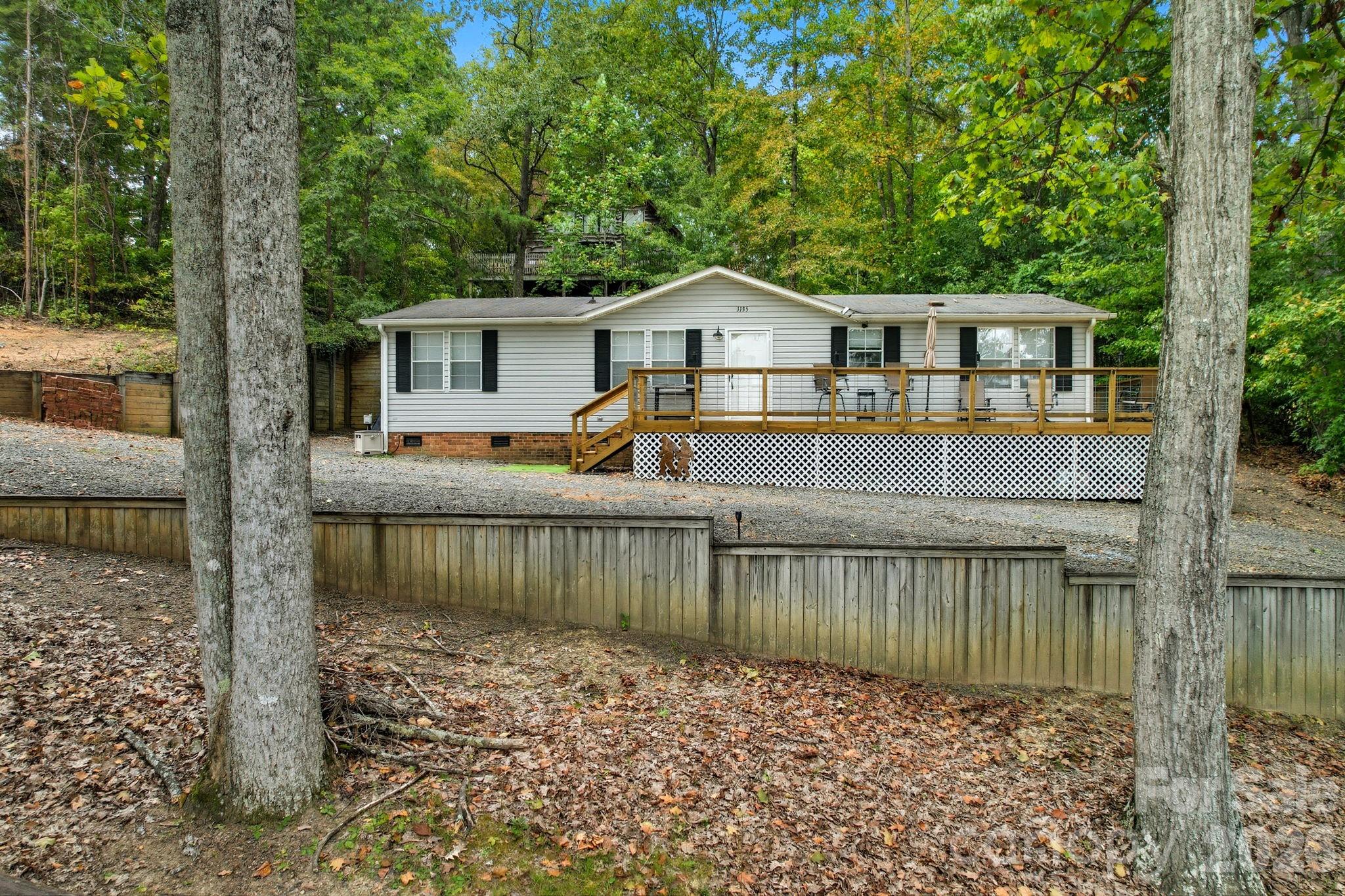 1135 Pinehaven Drive Property Photo 27