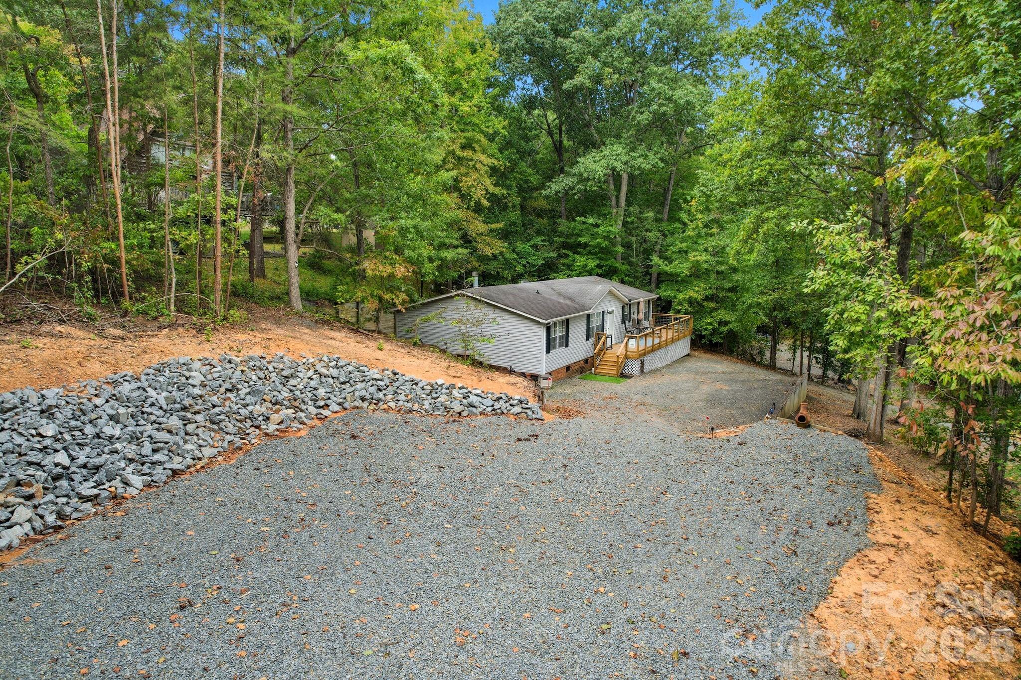1135 Pinehaven Drive Property Photo 28
