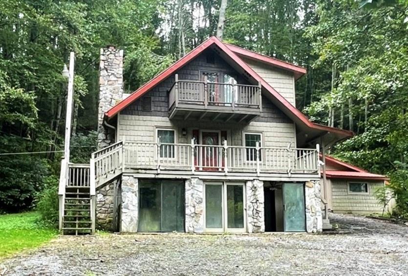 190 Turkey Creek Road Property Photo 1