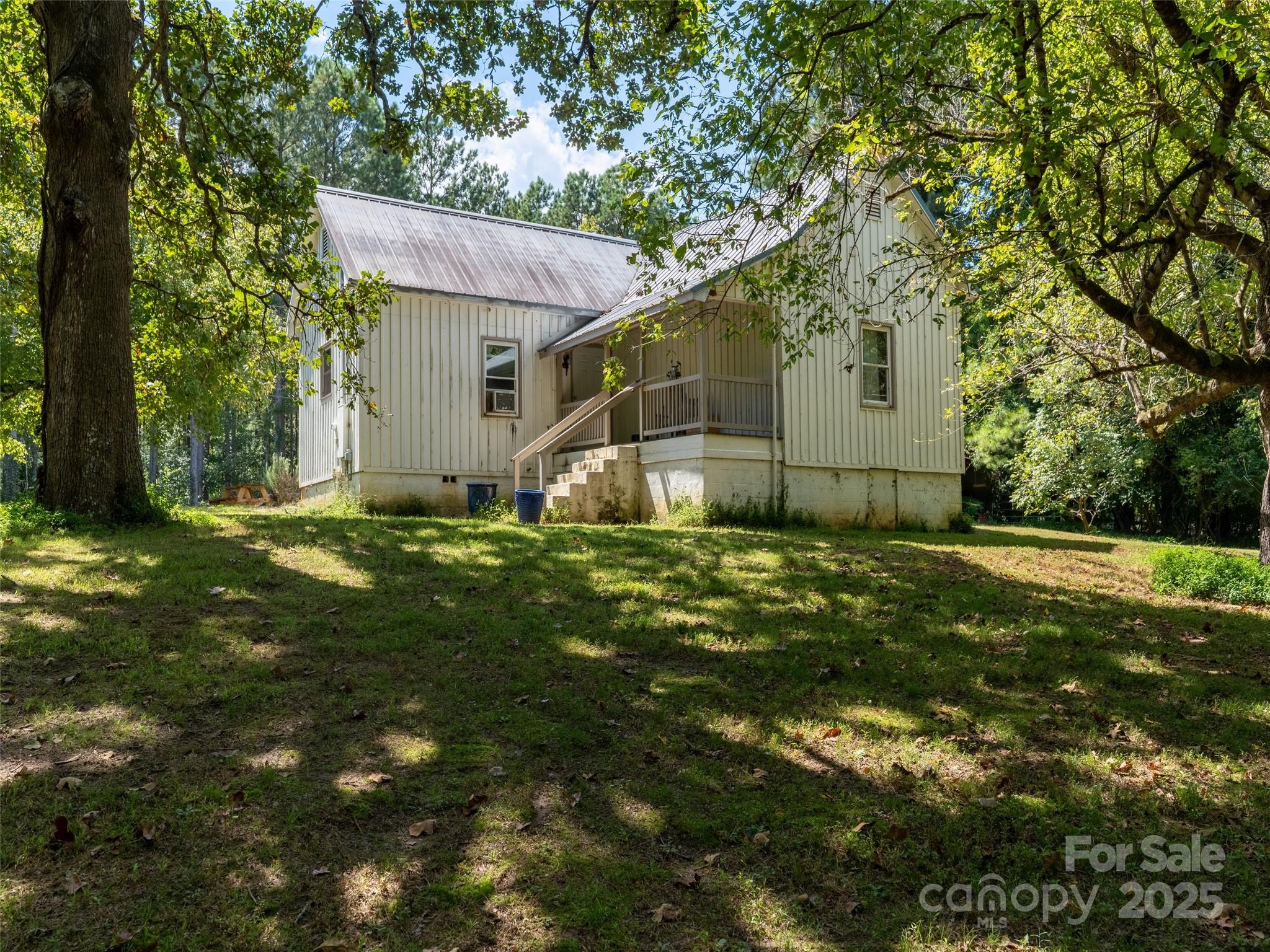 1343 Solen Williams Road Property Photo 3