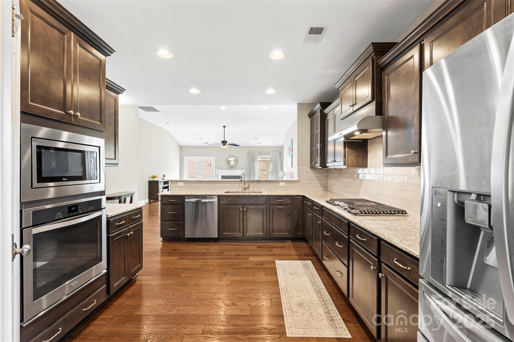 2934 Hiddenbrook Way Property Photo 8