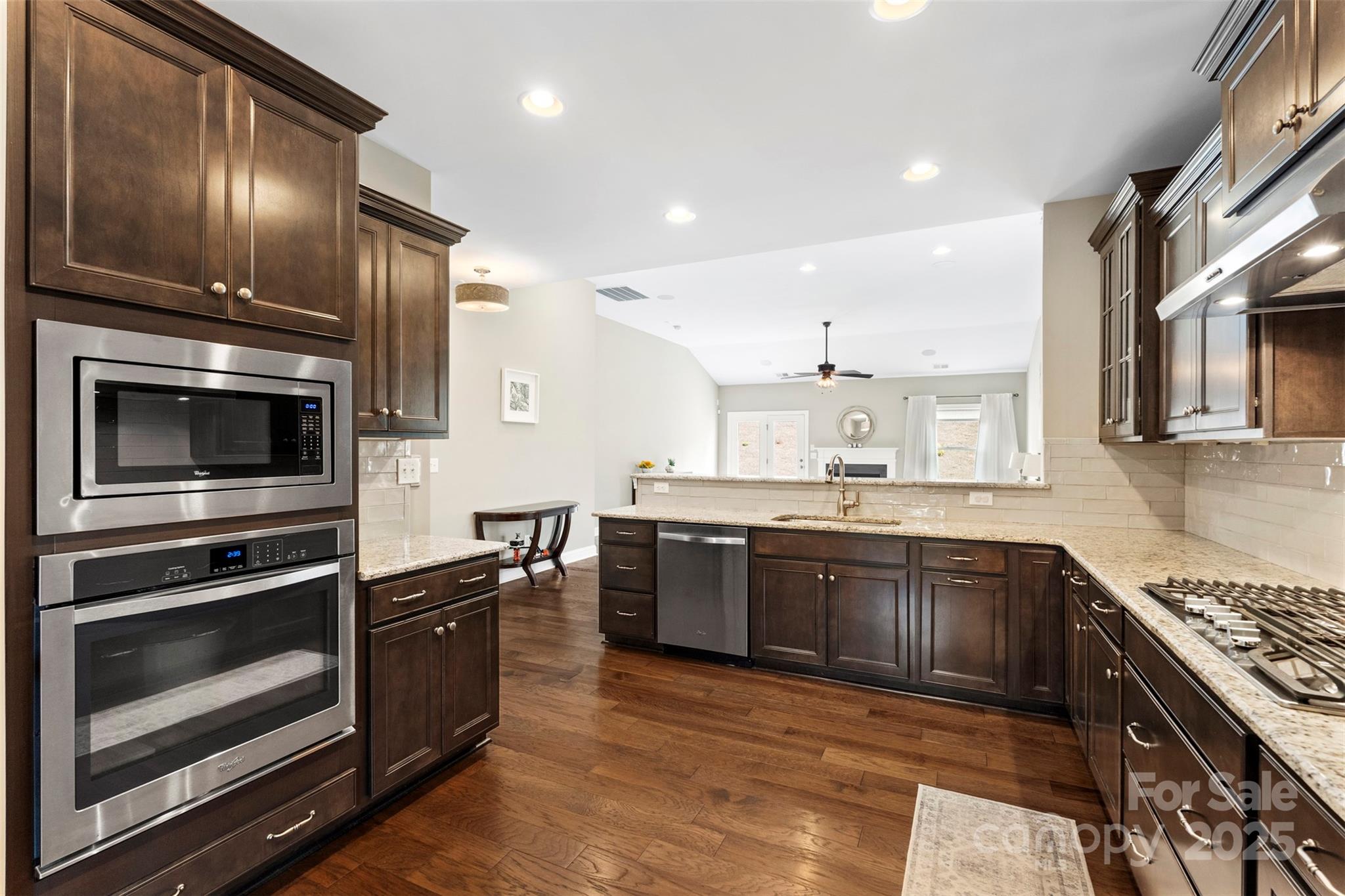 2934 Hiddenbrook Way Property Photo 11