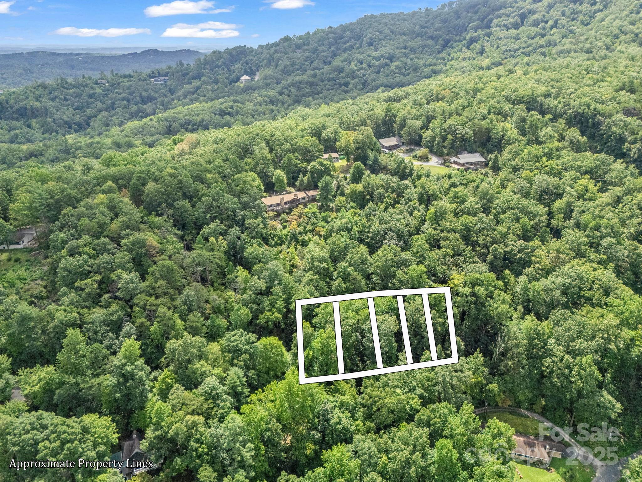 00 Mistletoe Park Property Photo 6