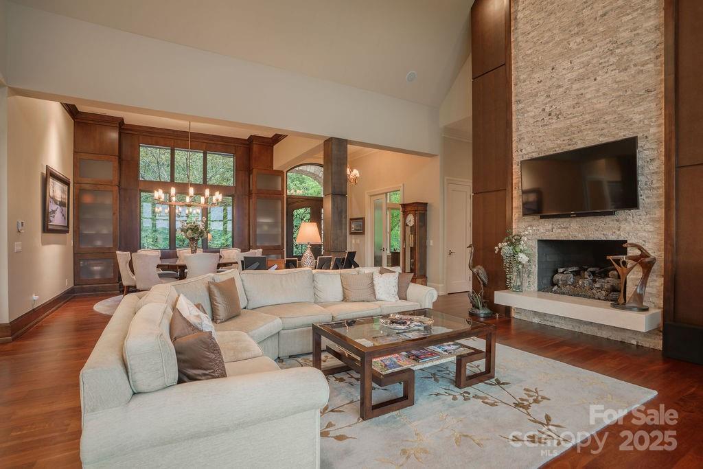 15 Water View Court Property Photo 8