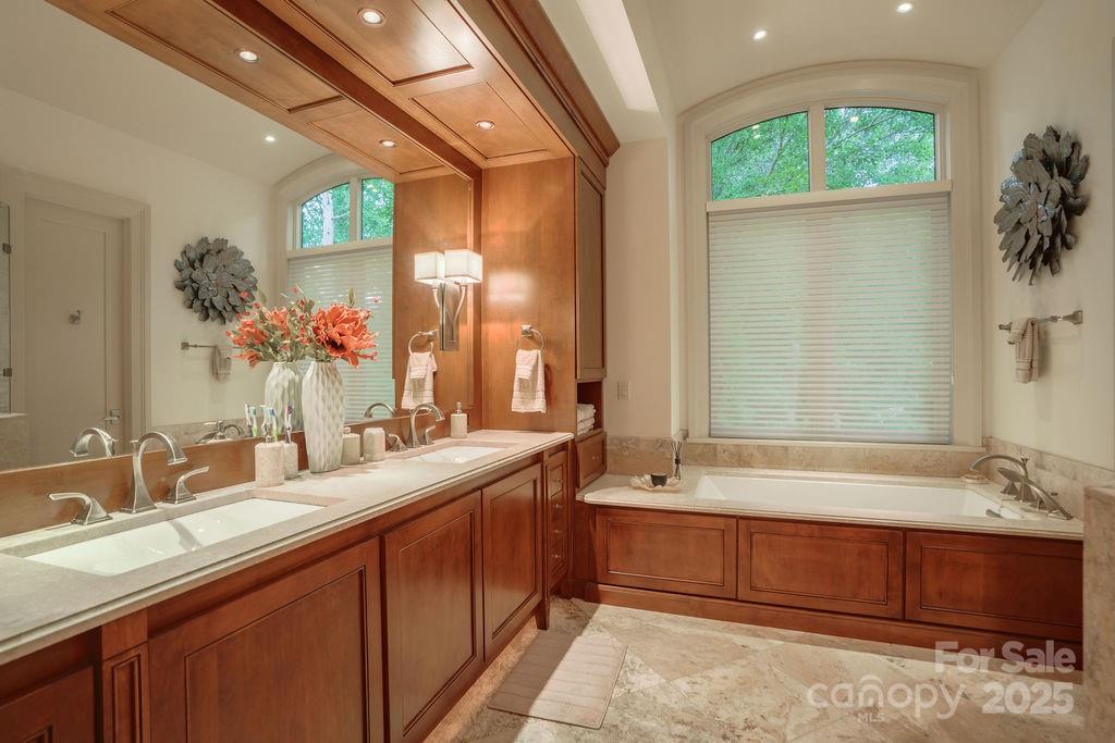 15 Water View Court Property Photo 25