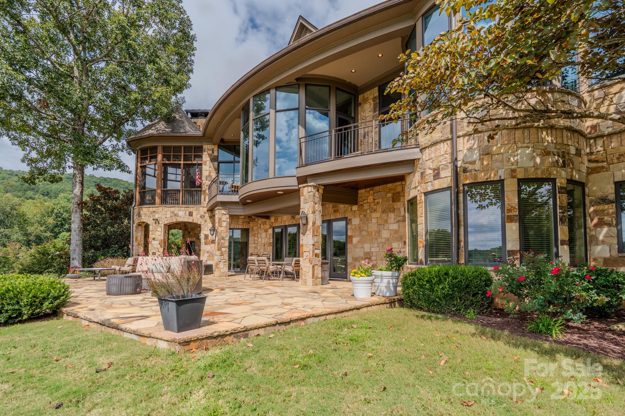 15 Water View Court Property Photo 43