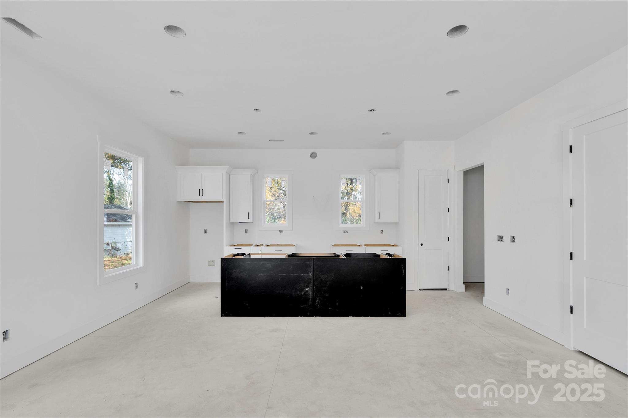 2808 Morson Street Property Photo 4