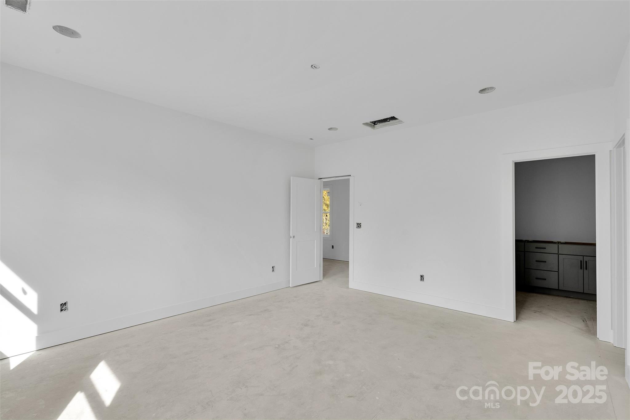 2808 Morson Street Property Photo 8