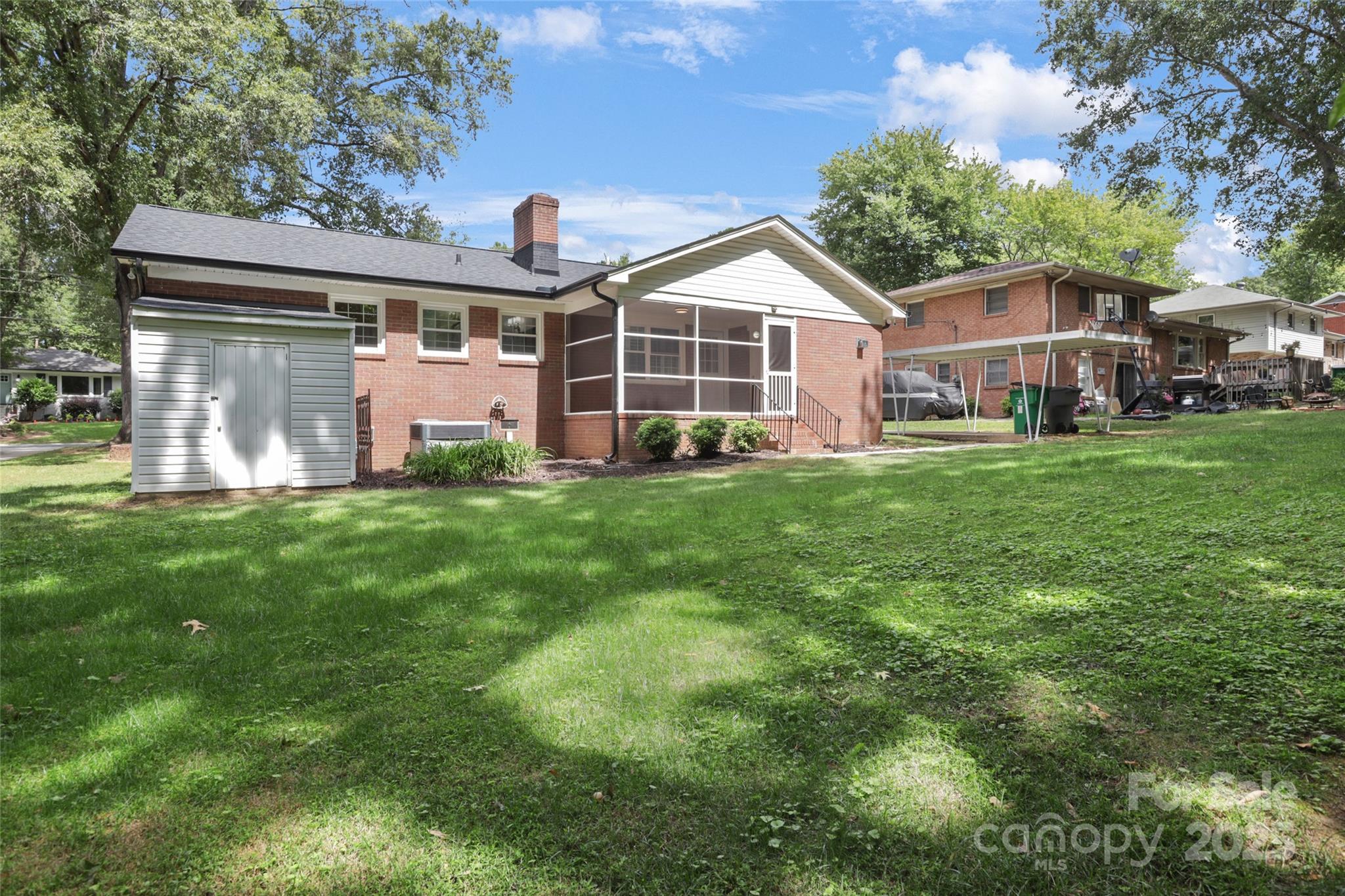 1100 Nancy Drive Property Photo 5