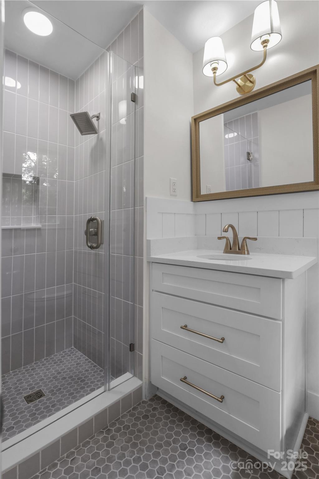 1100 Nancy Drive Property Photo 13