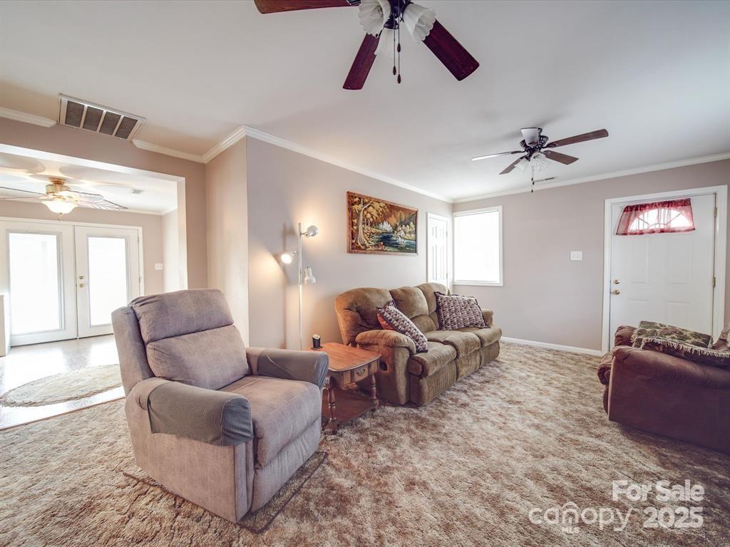 2460 Cottage Lane Property Photo 9