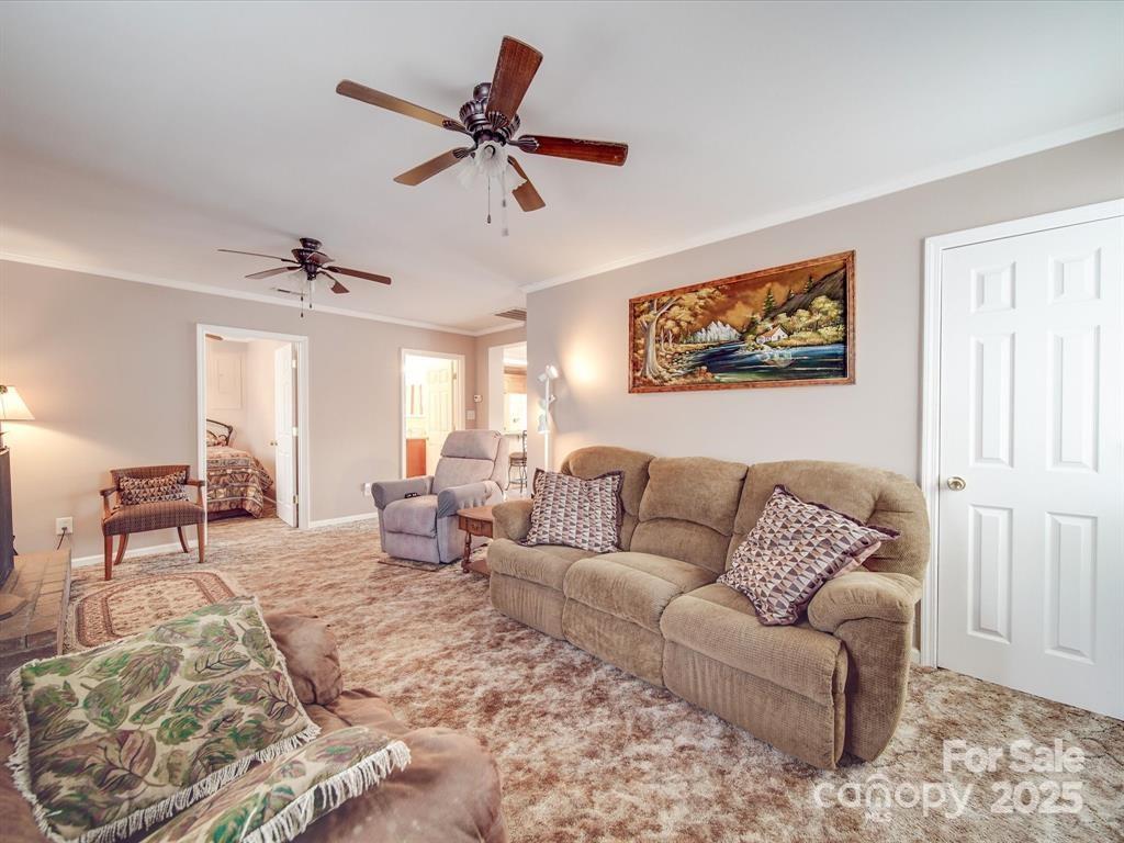 2460 Cottage Lane Property Photo 10