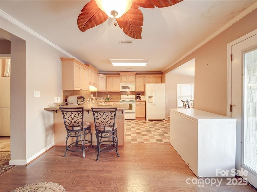 2460 Cottage Lane Property Photo 14