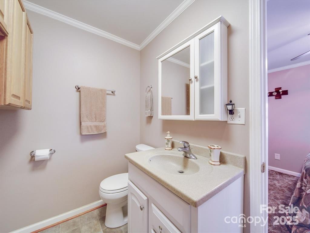 2460 Cottage Lane Property Photo 23