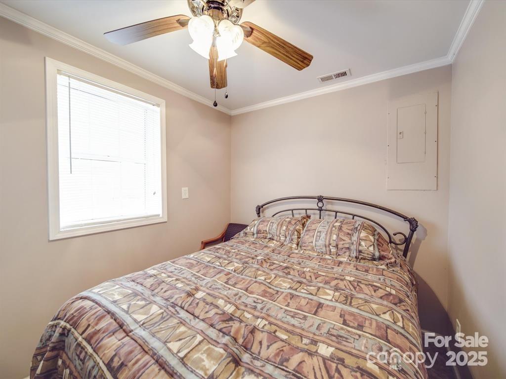 2460 Cottage Lane Property Photo 26