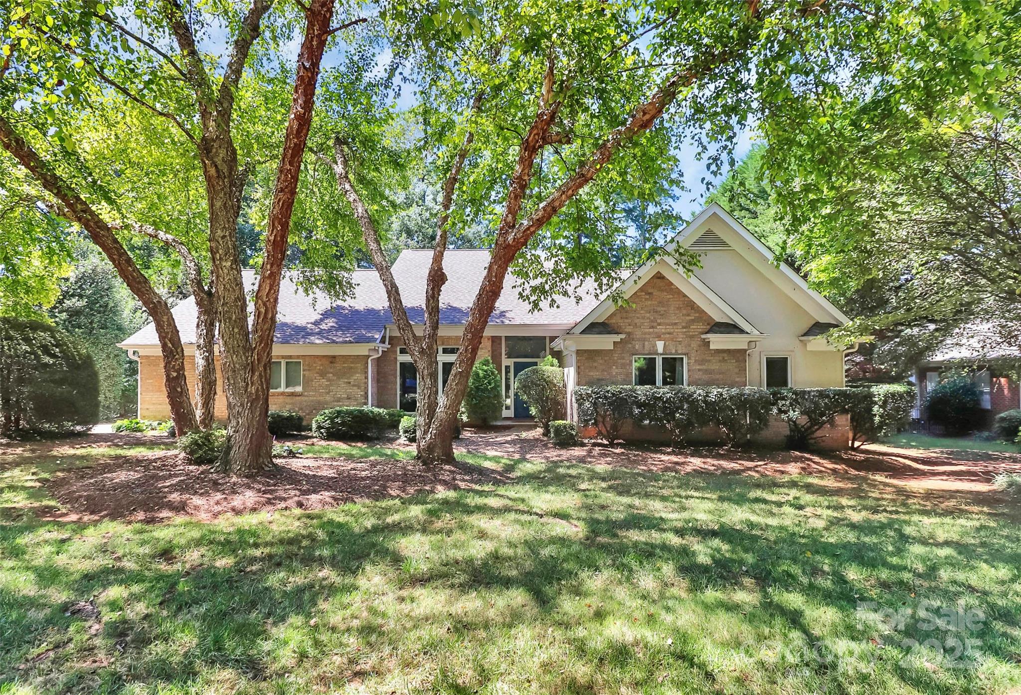 109 Lynn Cove Lane Property Photo 2